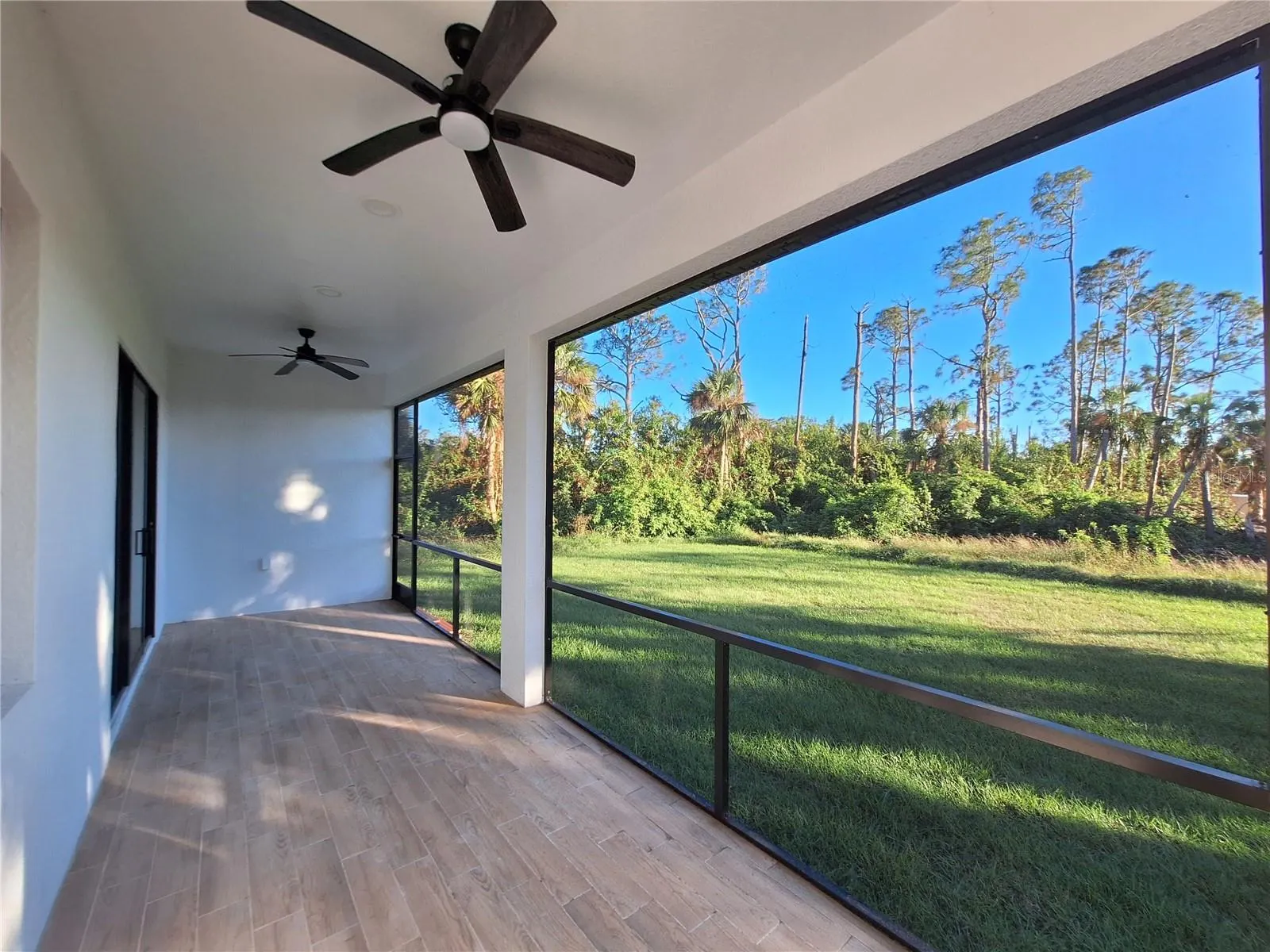 289 ALBATROSS RD