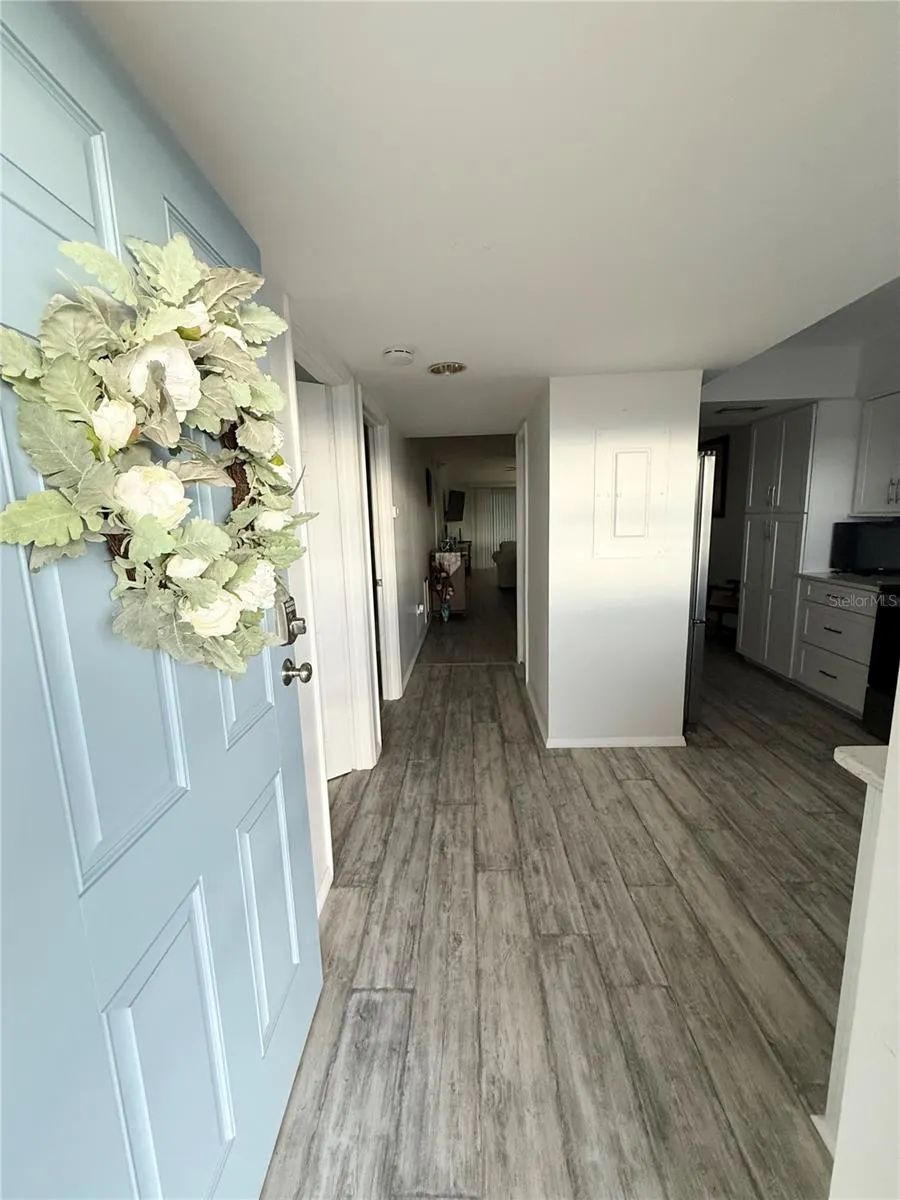 1480 GULF BLVD #304, #304