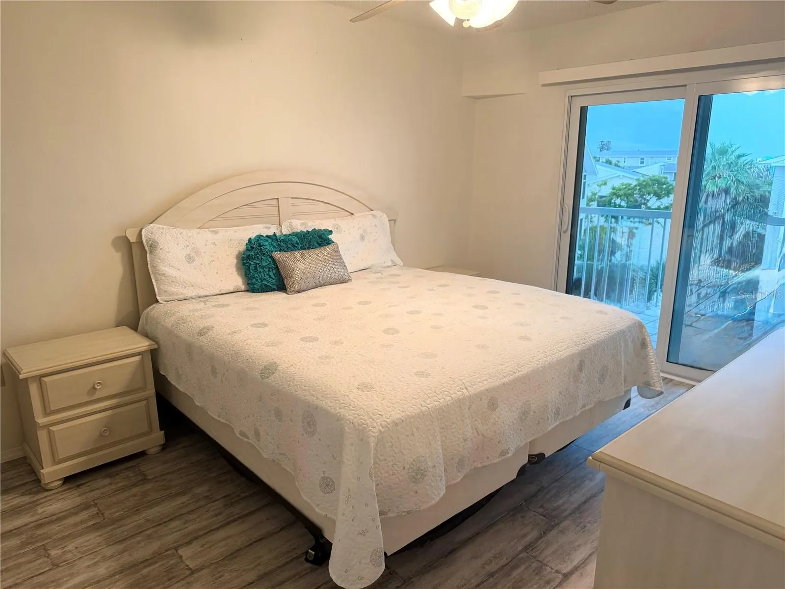 1480 GULF BLVD #304, #304