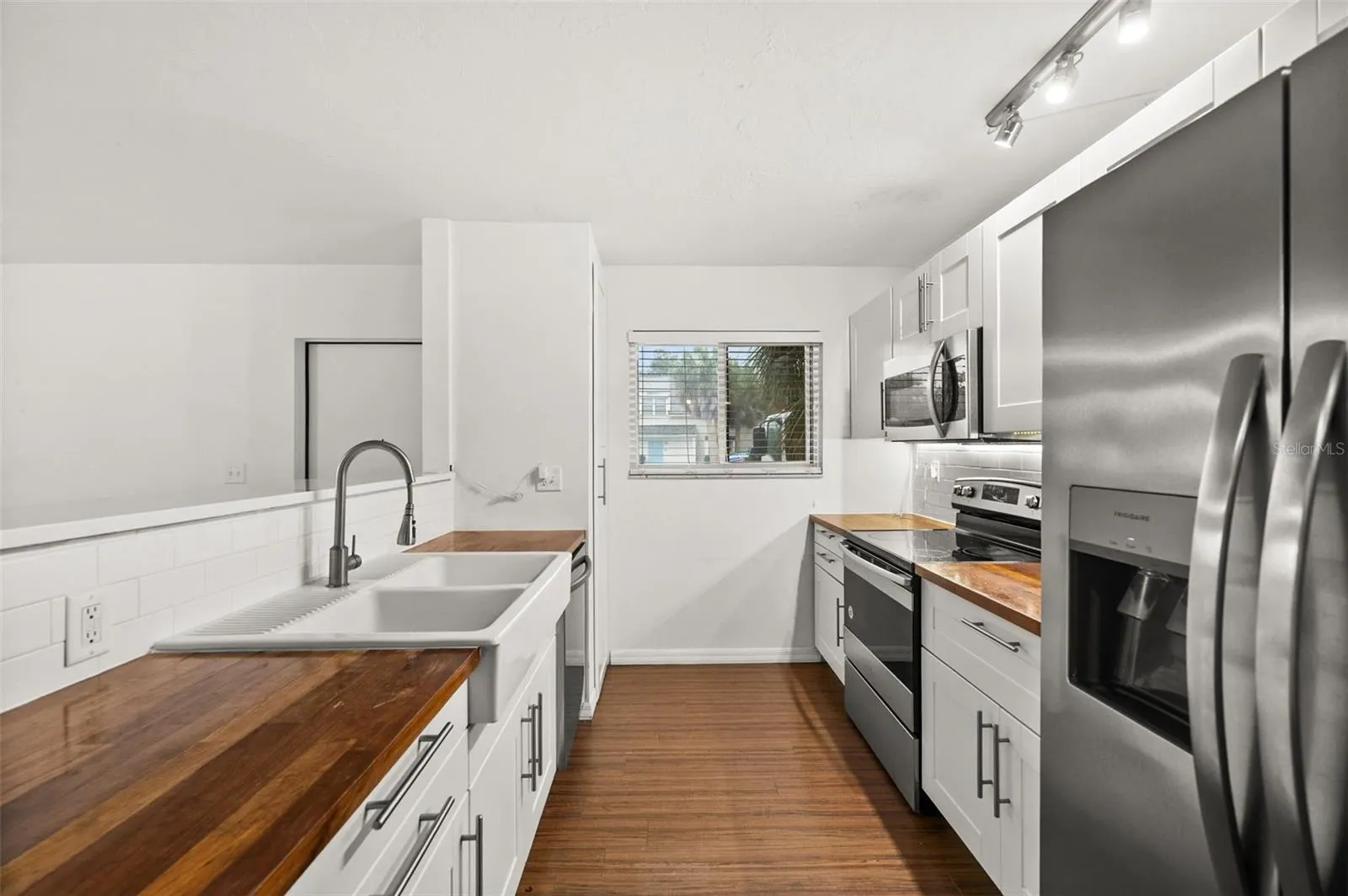 2938 CLARK RD #103, #103