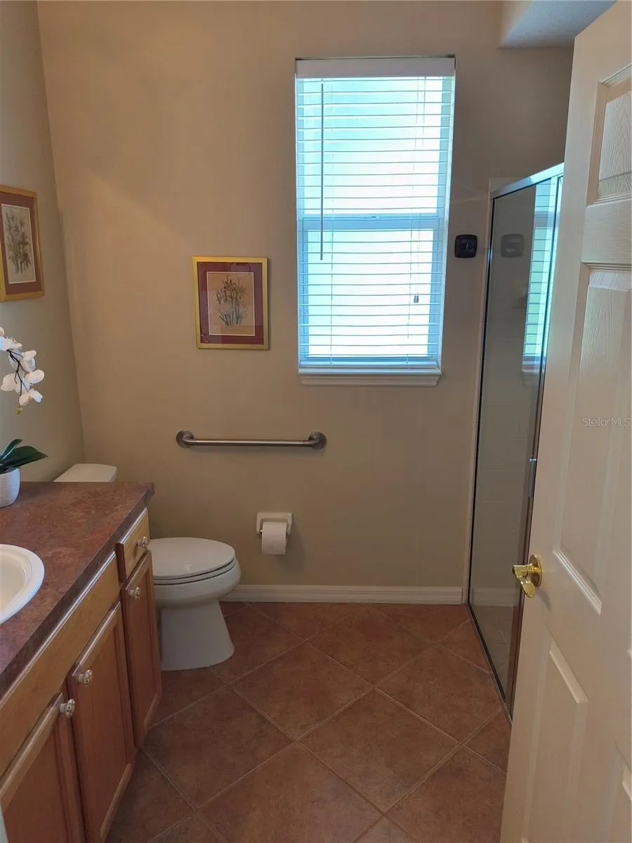 214 LAKE VICTORIA CT