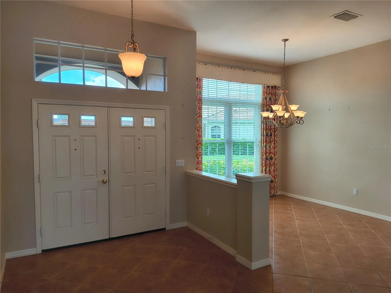 214 LAKE VICTORIA CT