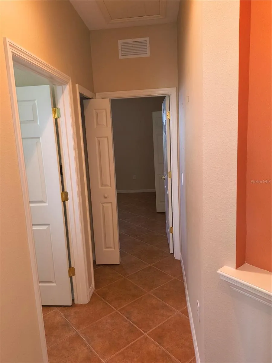 214 LAKE VICTORIA CT