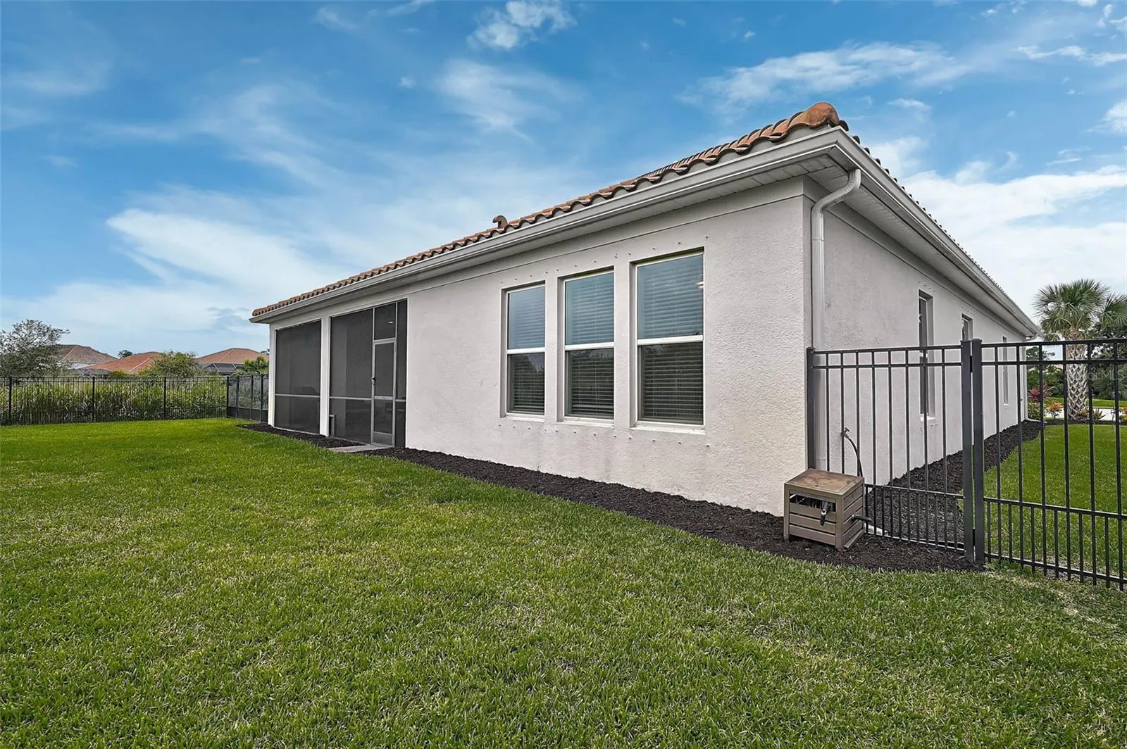 6600 DOVEKEY DR