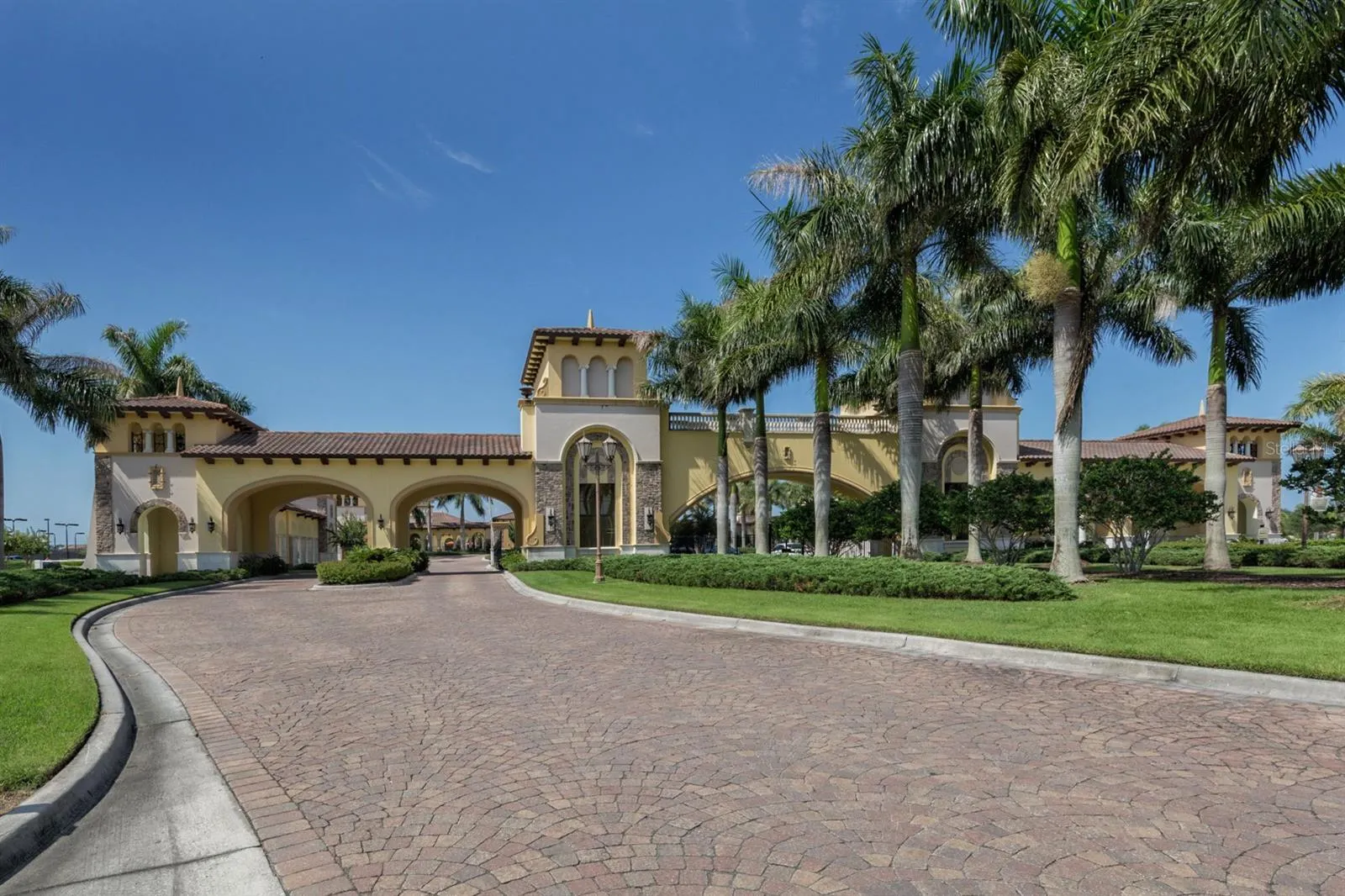 20230 GRANLAGO DR