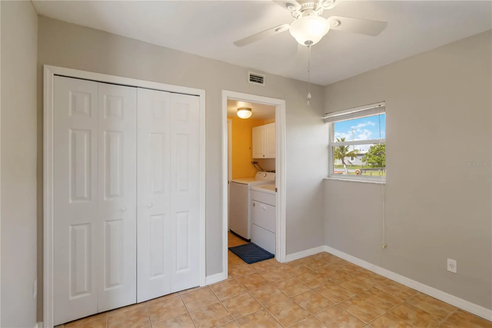 136 GODFREY AVE NE