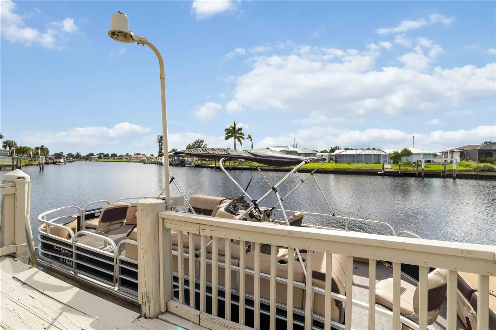 312 E TARPON BLVD NW