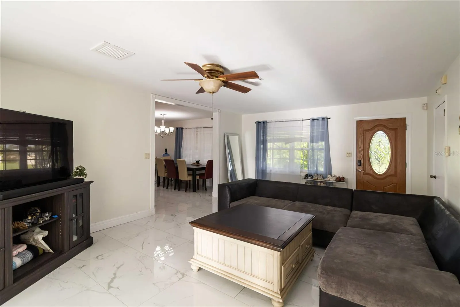 312 E TARPON BLVD NW