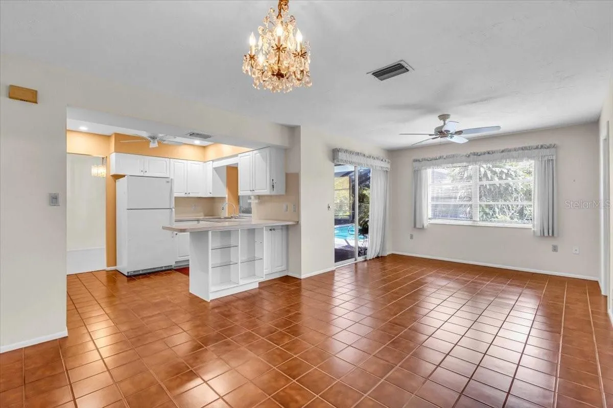468 LAURENCIN DR