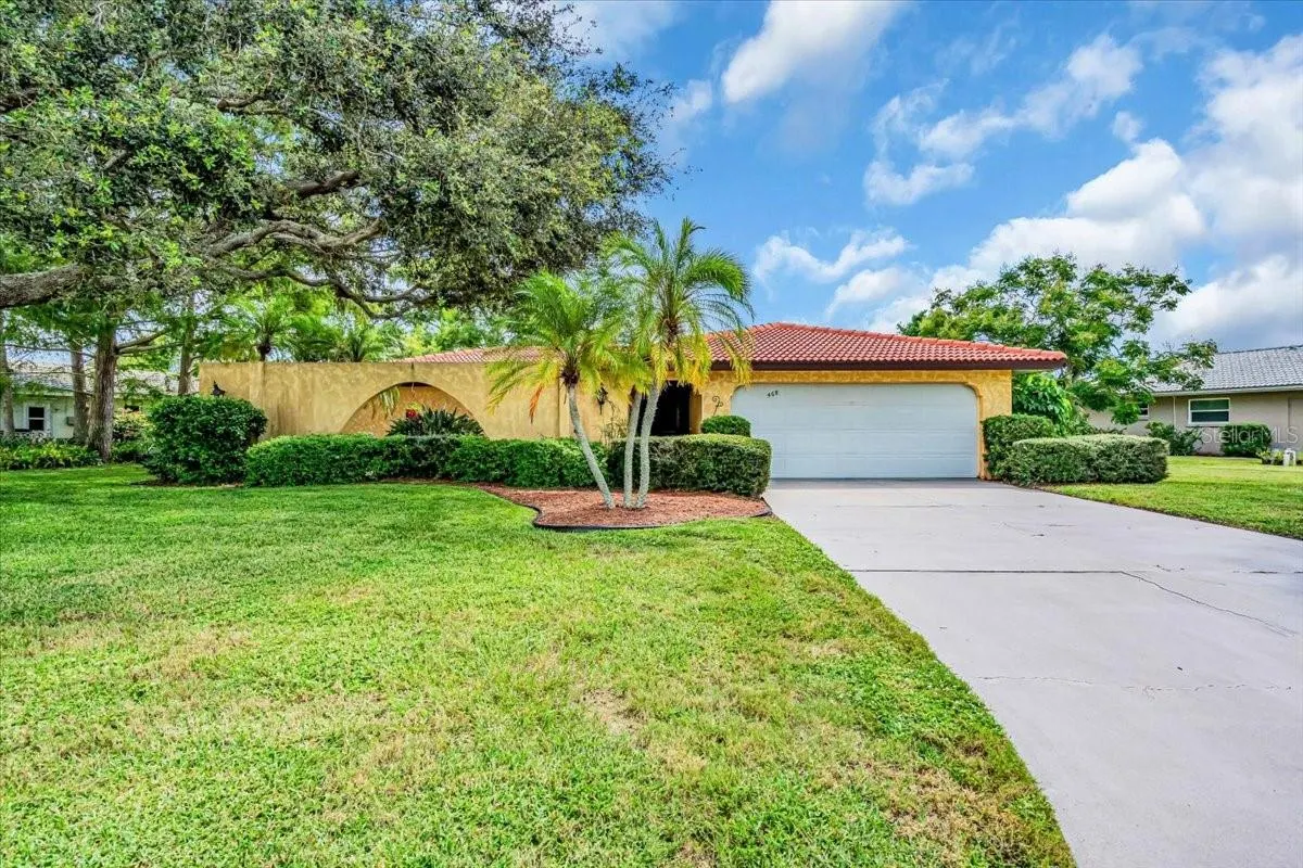 468 LAURENCIN DR