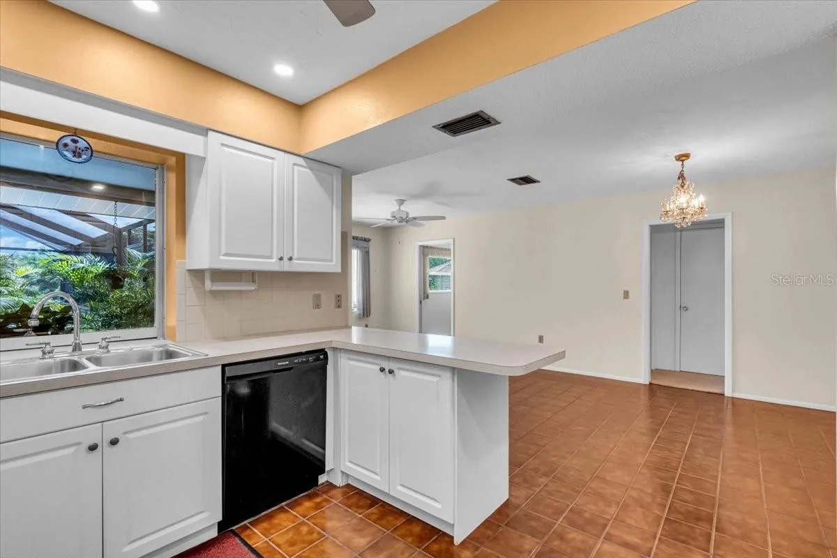 468 LAURENCIN DR