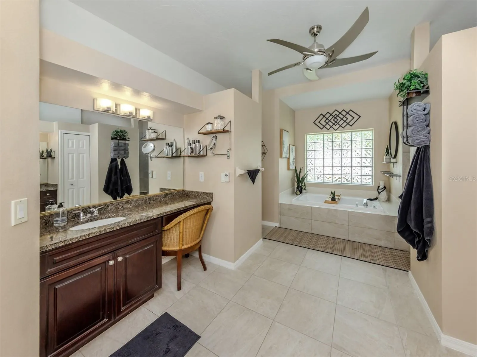 563 PINE RANCH EAST RD