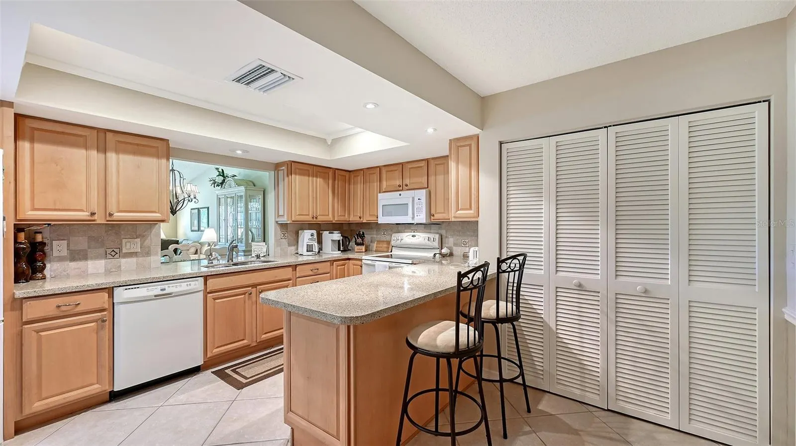 7853 TIMBERWOOD CIR #102, #102
