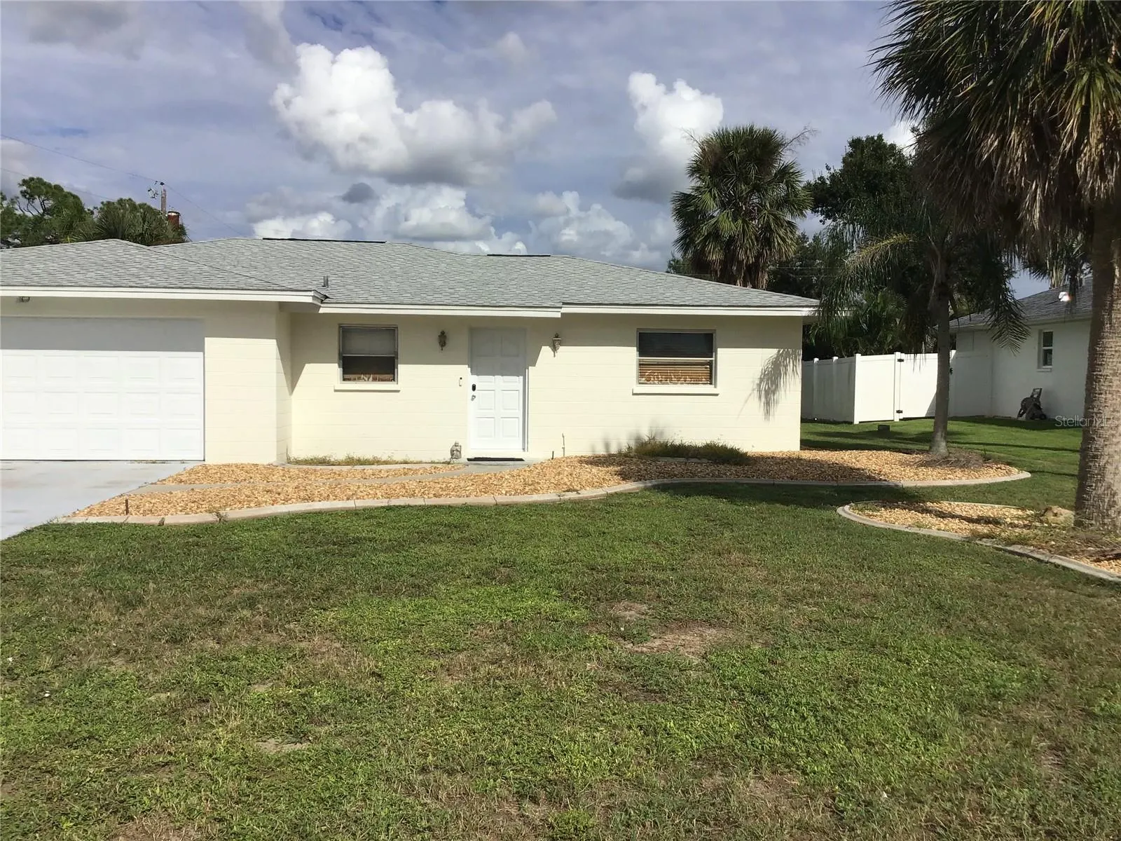 1225 S OXFORD DR