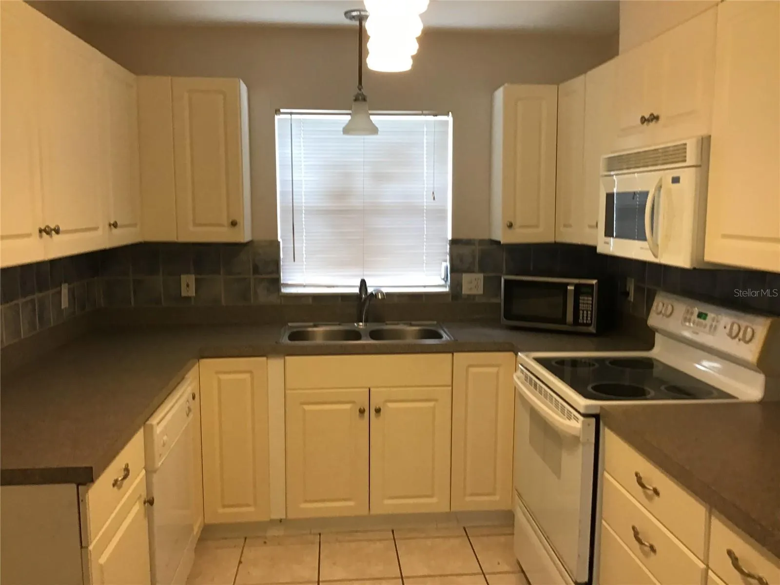 1225 S OXFORD DR