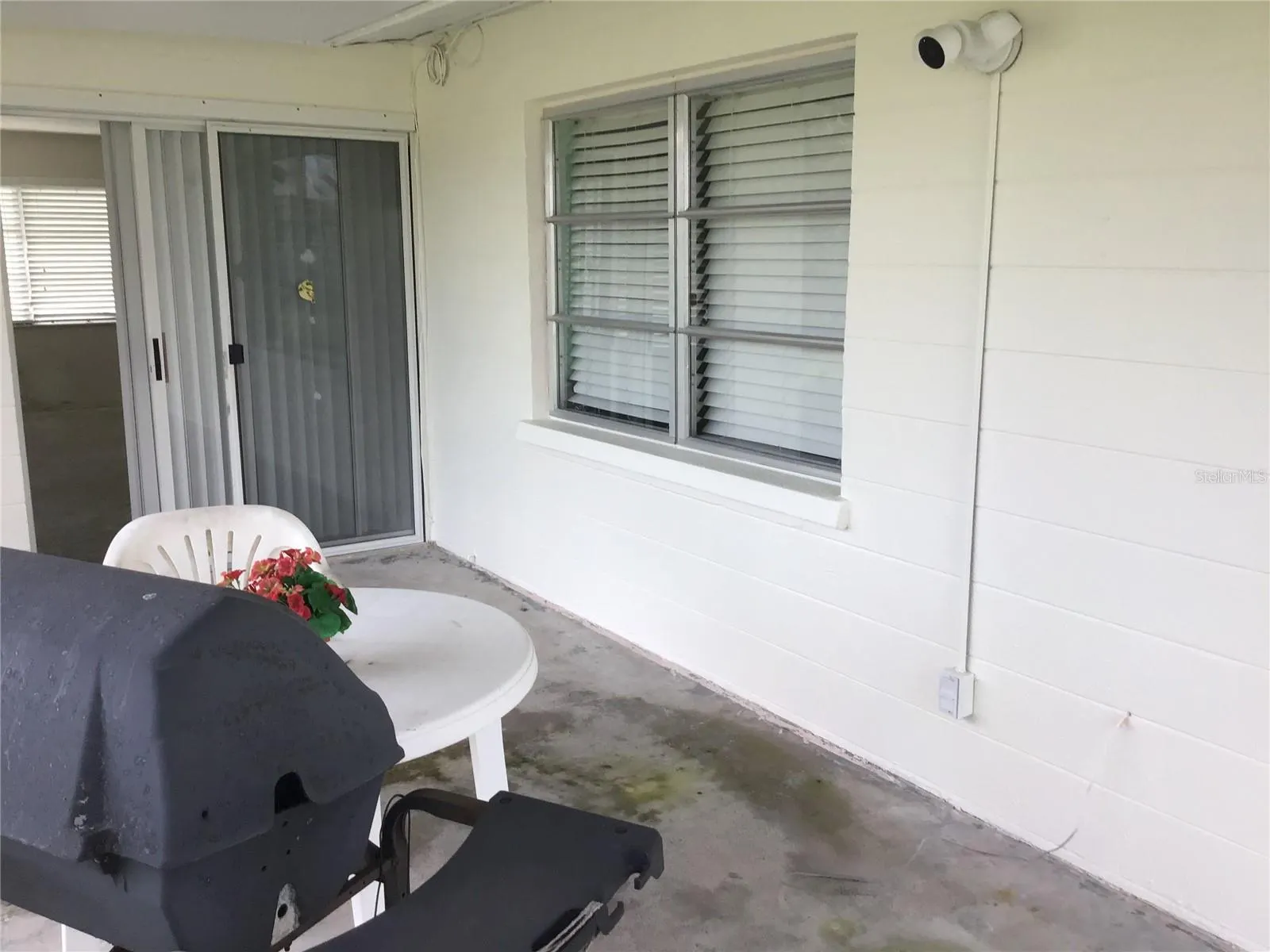 1225 S OXFORD DR