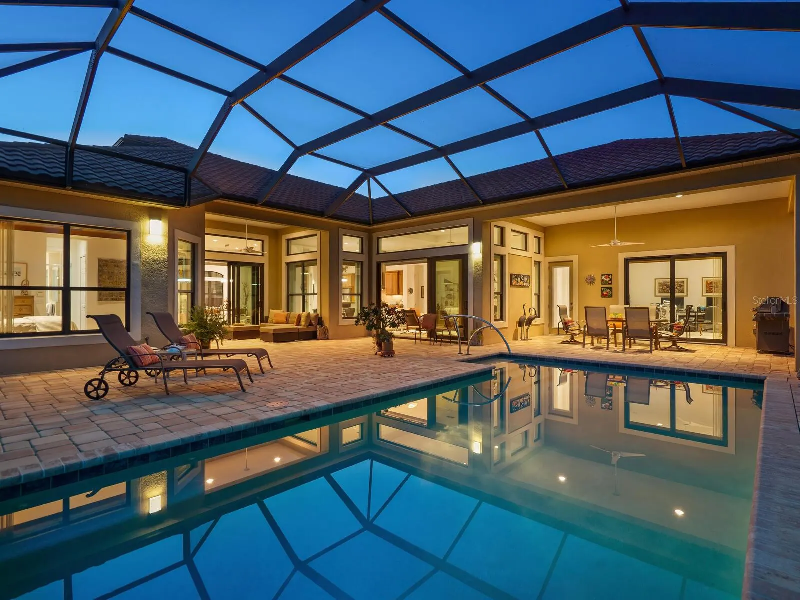 10990 PENTAS ROYALE CT