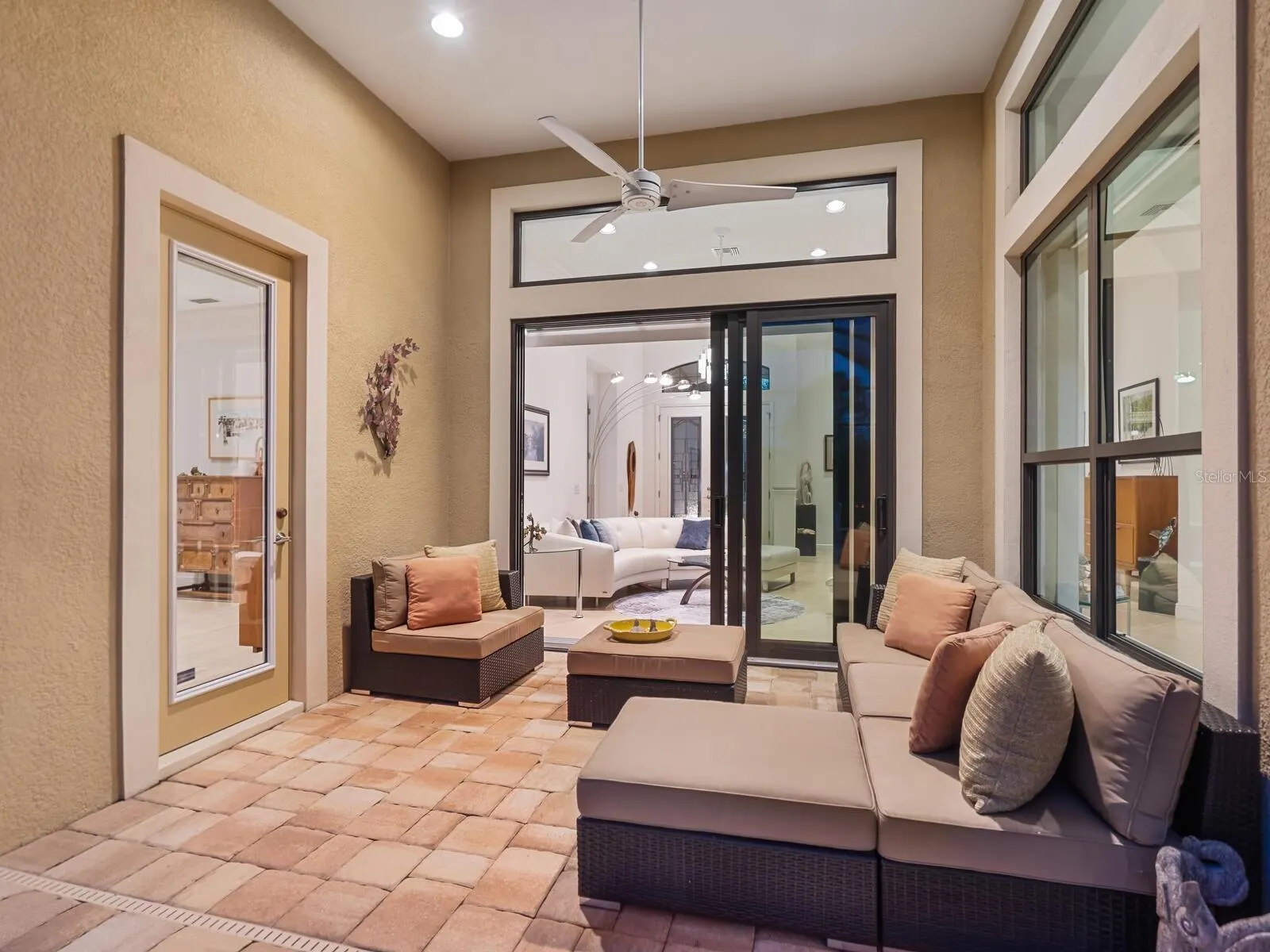 10990 PENTAS ROYALE CT