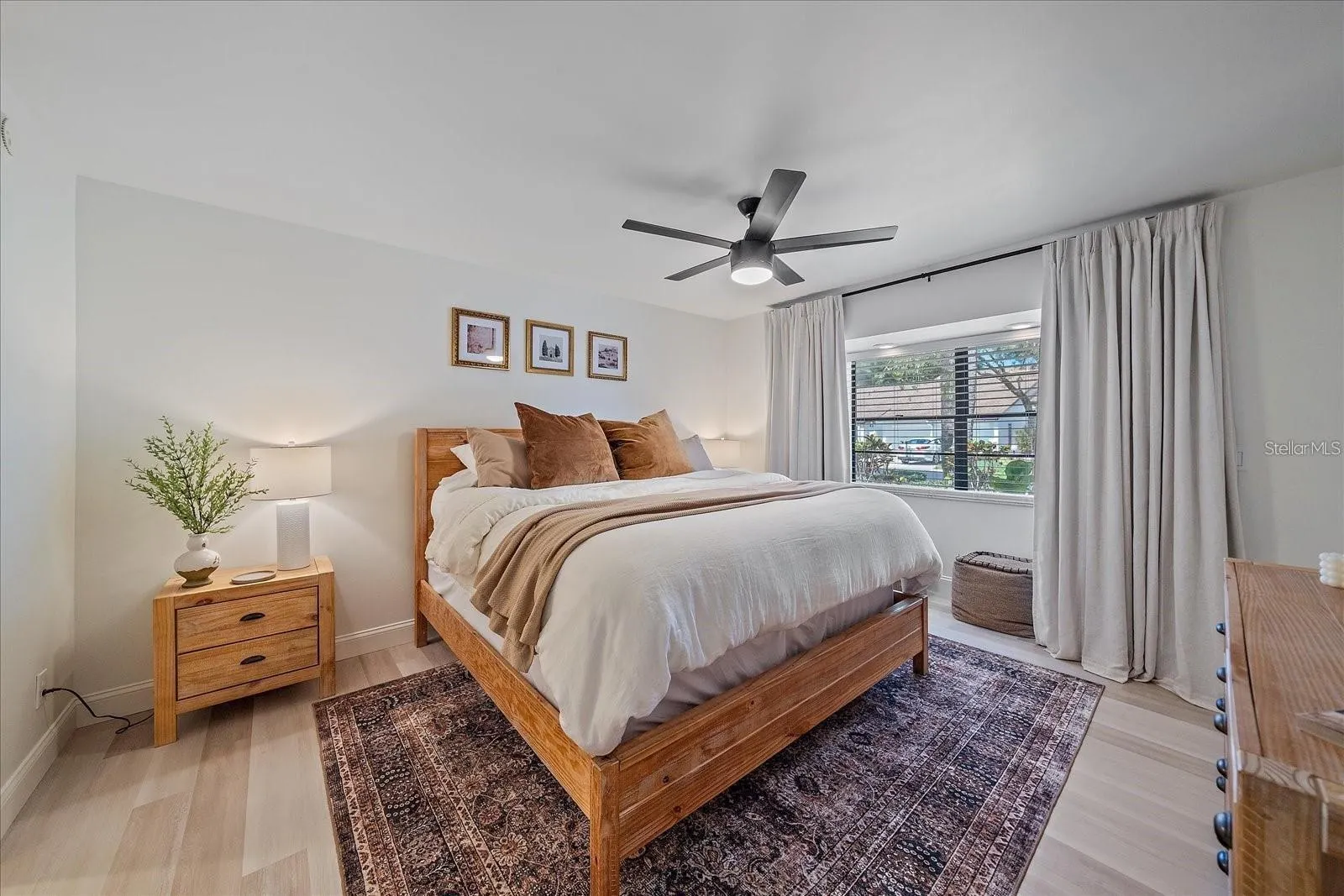 1211 CAPRI ISLES BLVD #6, #6