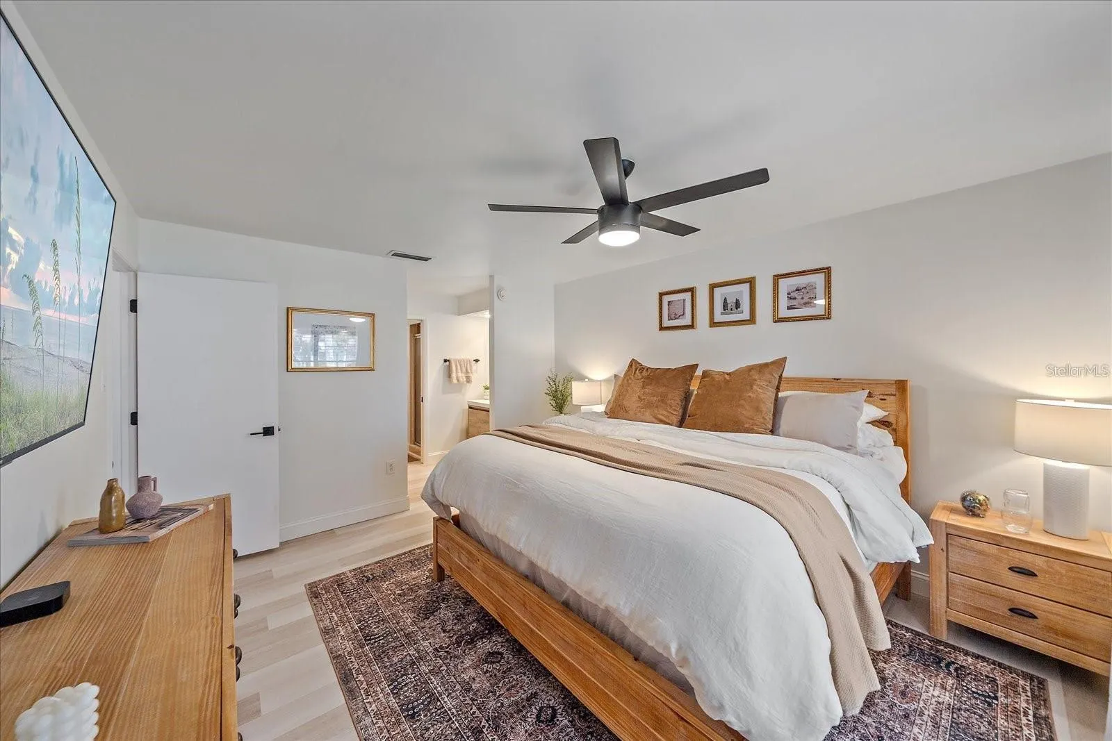 1211 CAPRI ISLES BLVD #6, #6