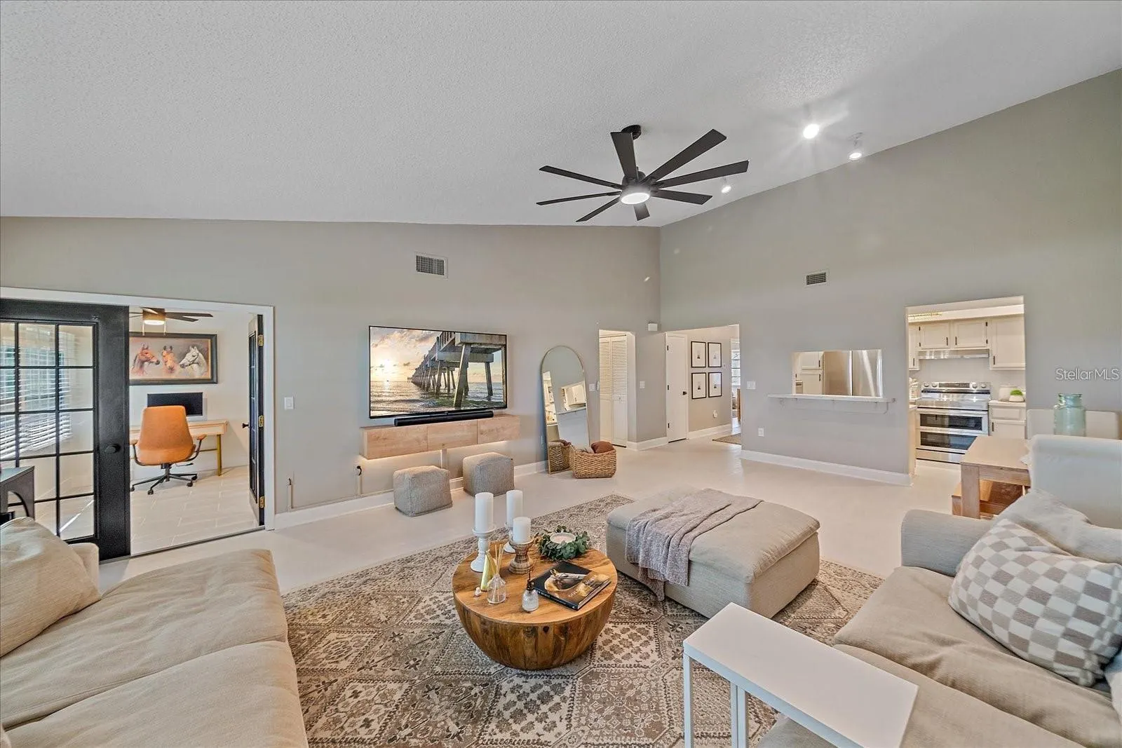 1211 CAPRI ISLES BLVD #6, #6