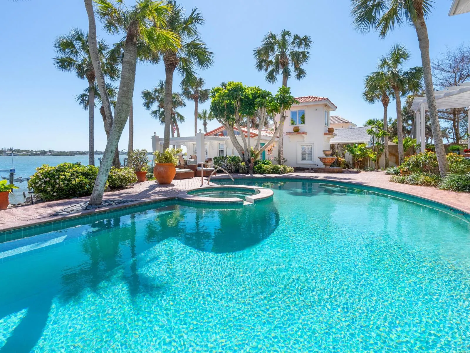 2110 CASEY KEY RD