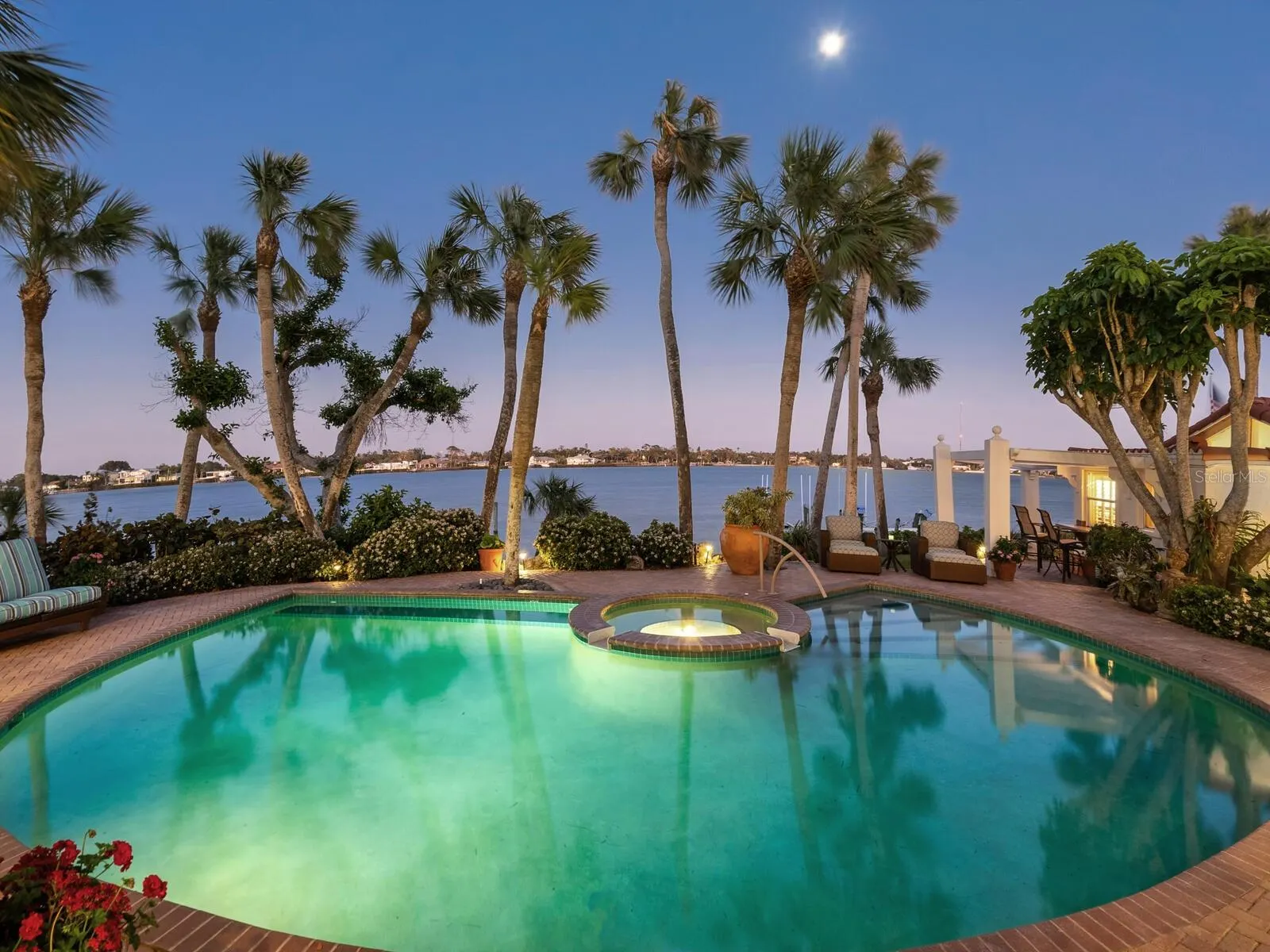 2110 CASEY KEY RD