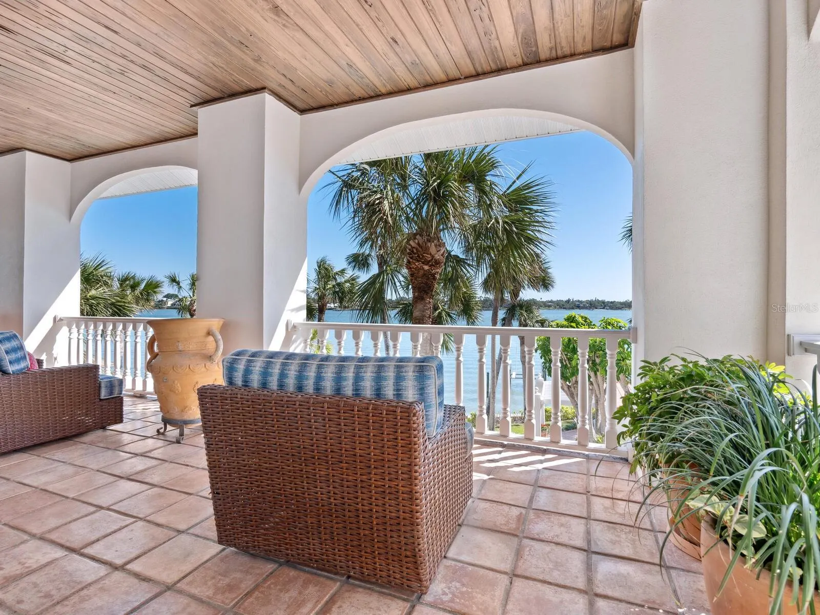 2110 CASEY KEY RD