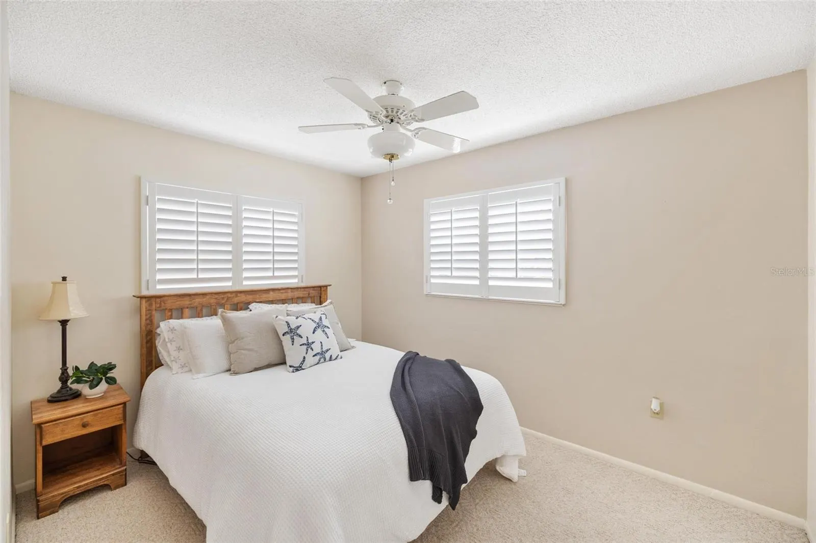 521 W VENICE AVE #17, #17