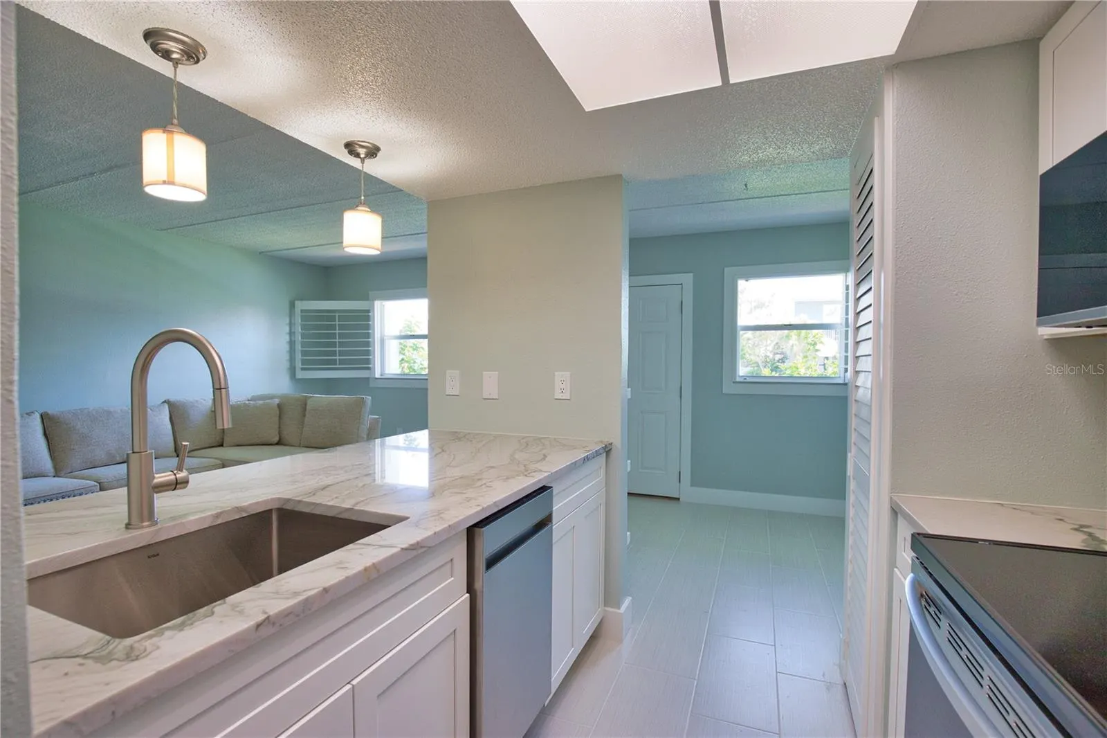 902 GIBBS RD #184, #184
