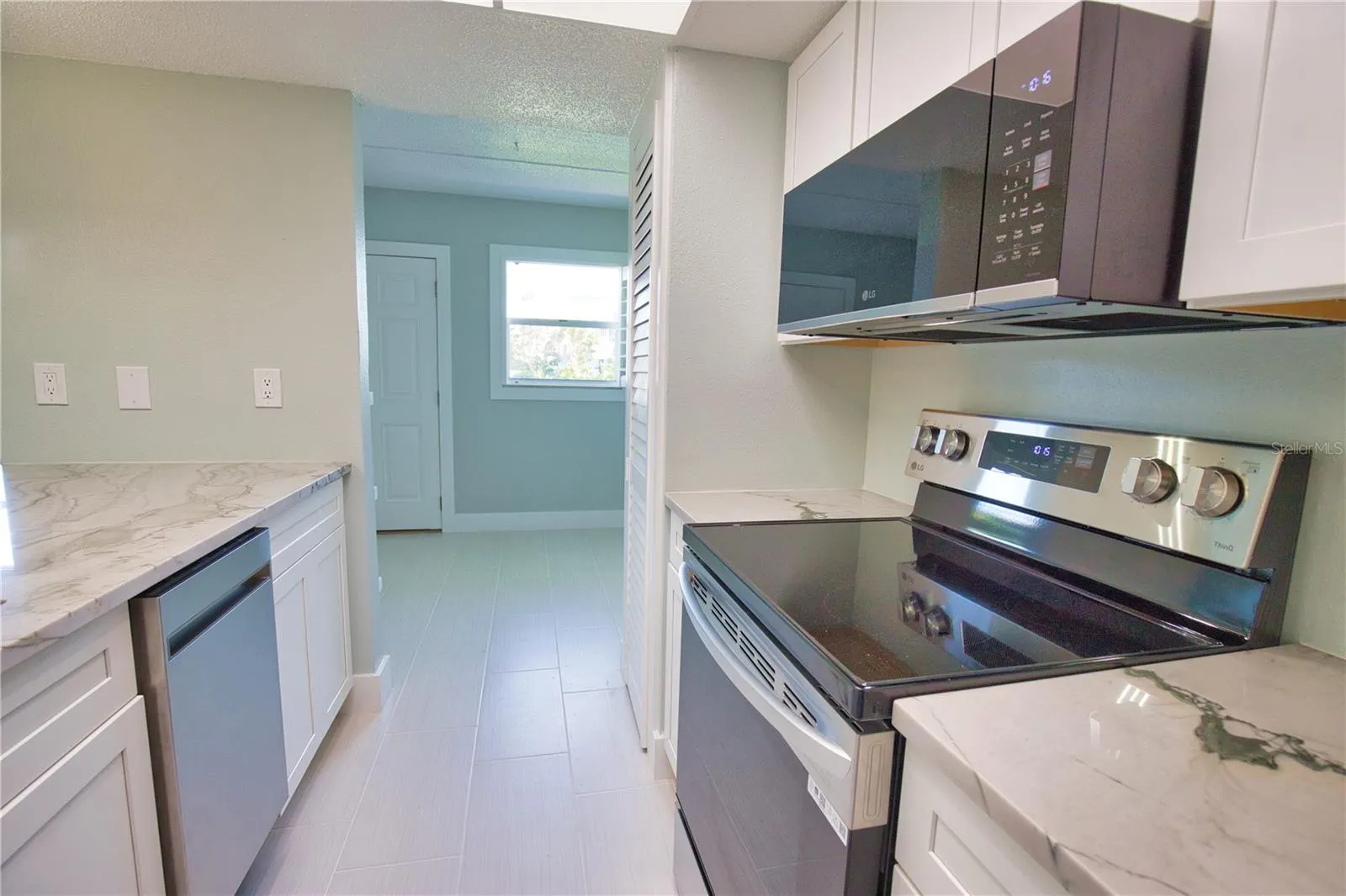 902 GIBBS RD #184, #184