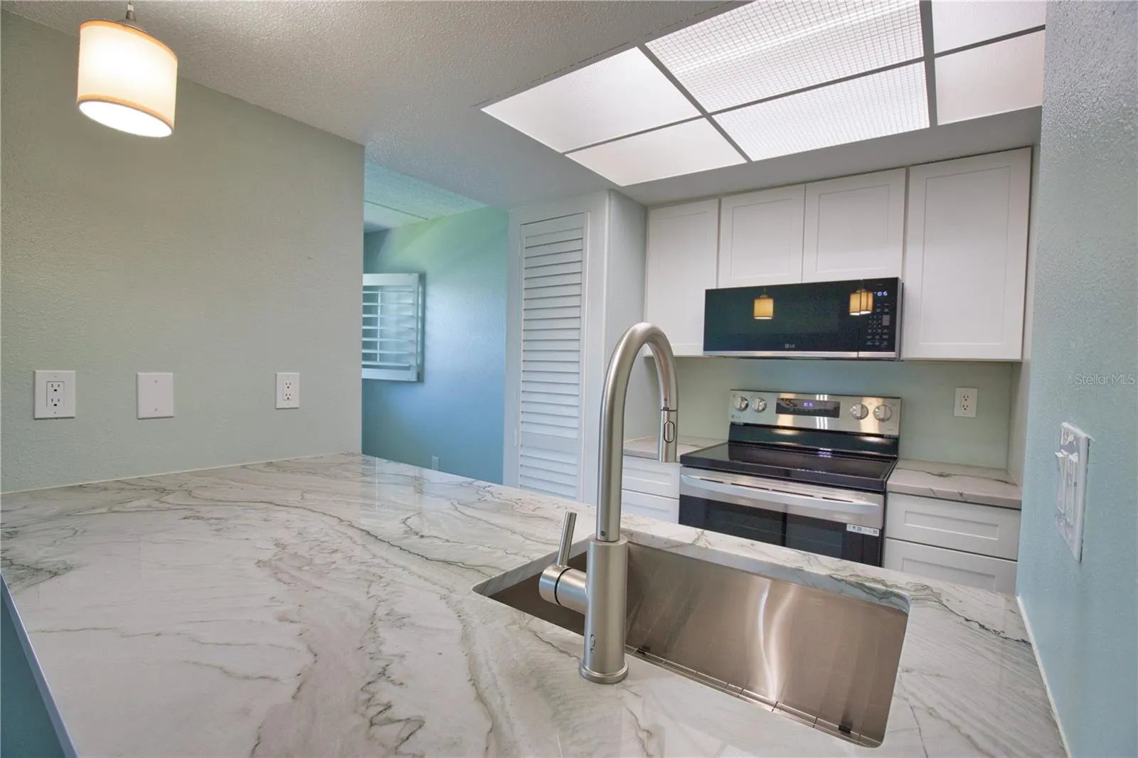 902 GIBBS RD #184, #184
