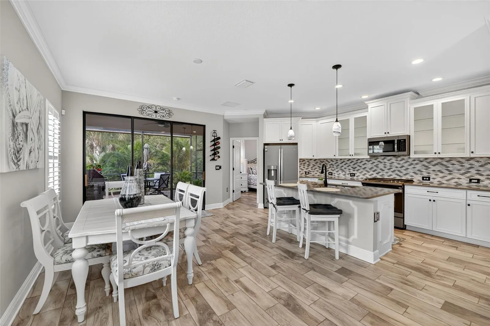 229 BRIENZA LOOP