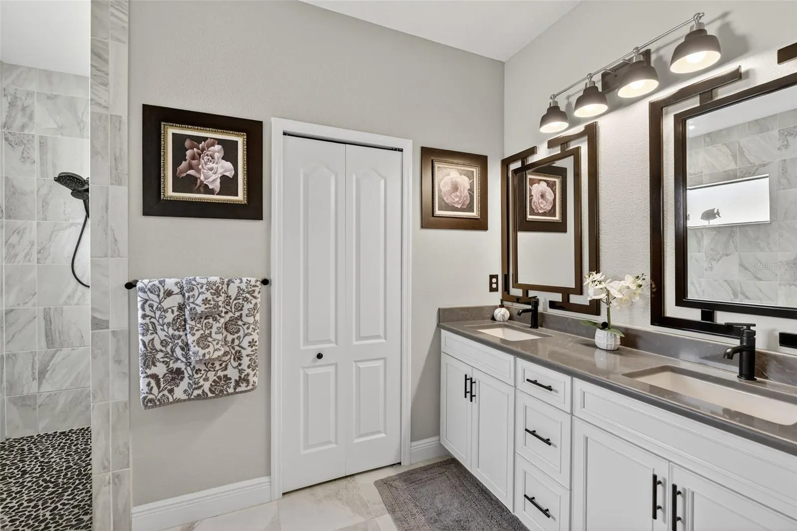 229 BRIENZA LOOP