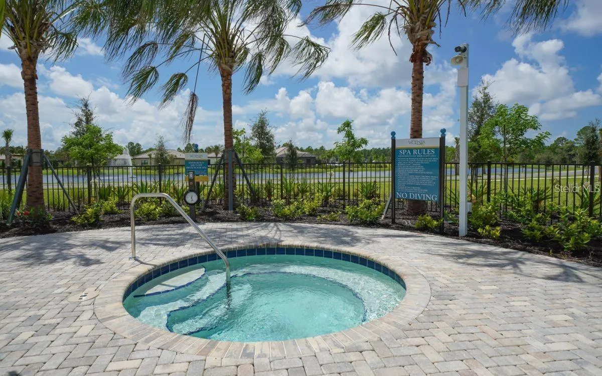 229 BRIENZA LOOP