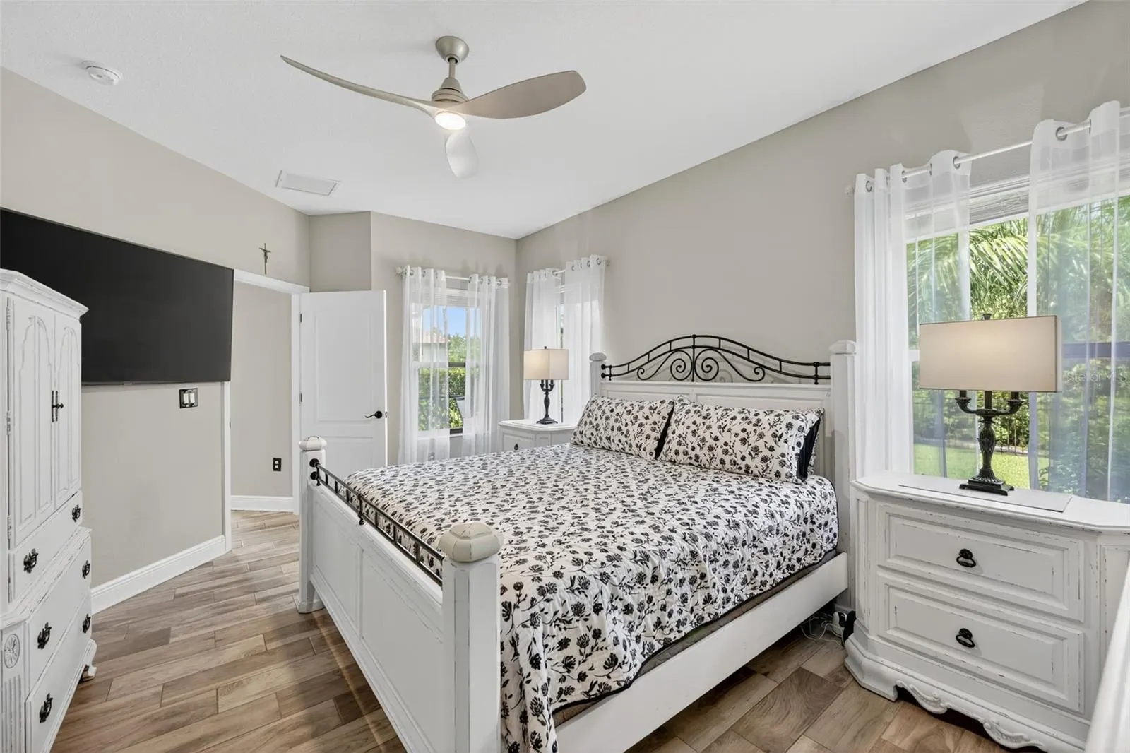 229 BRIENZA LOOP