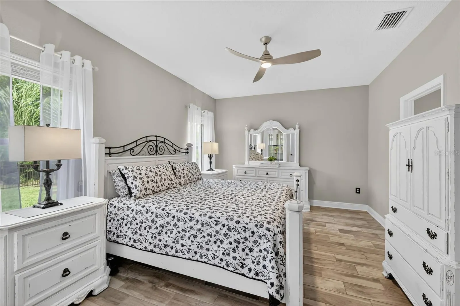 229 BRIENZA LOOP