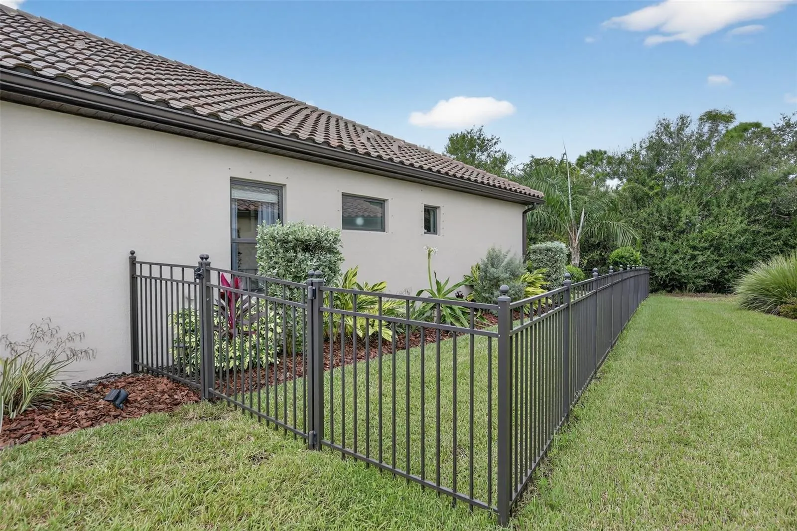 229 BRIENZA LOOP