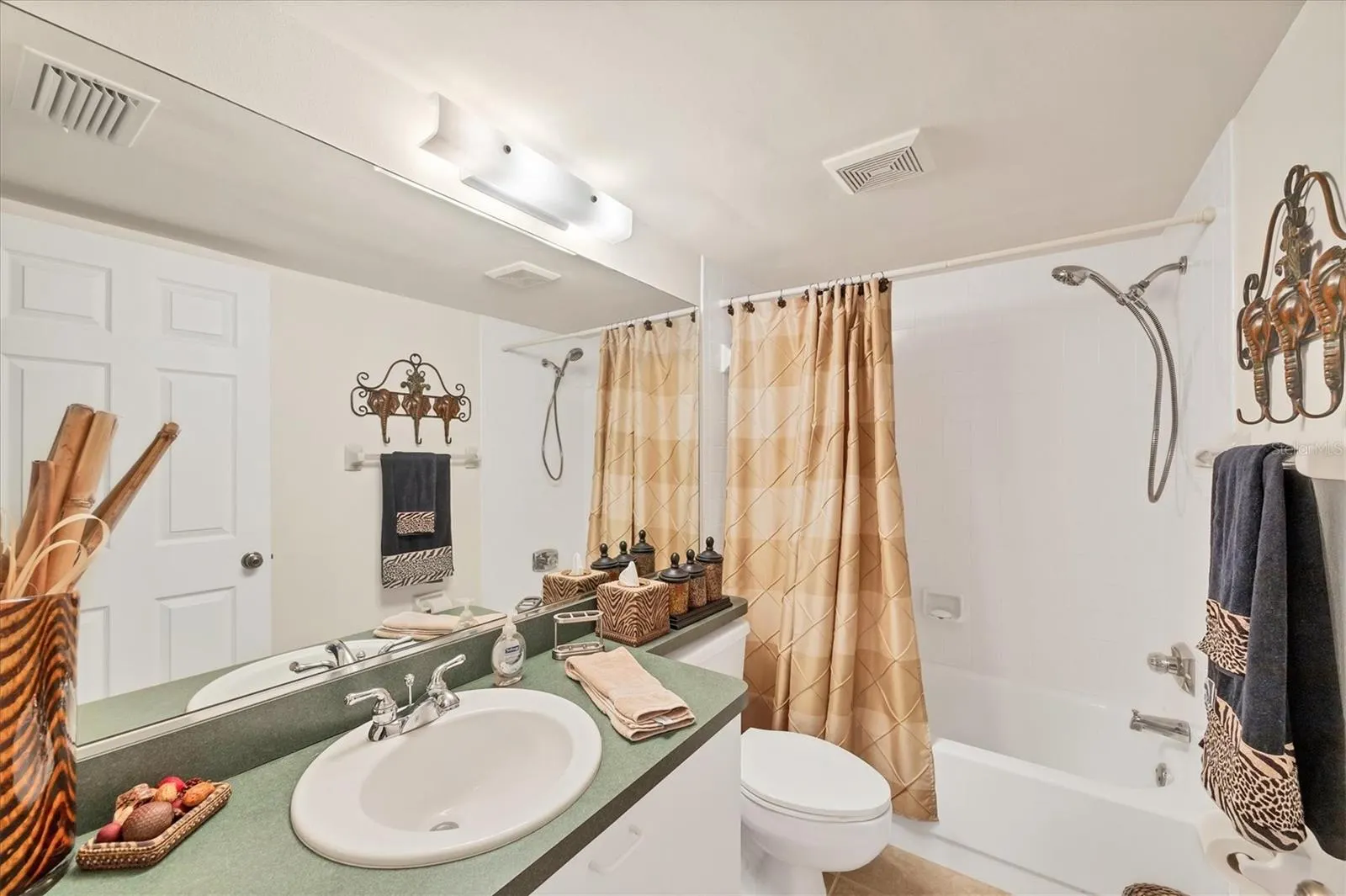 823 WEXFORD BLVD #823, #823