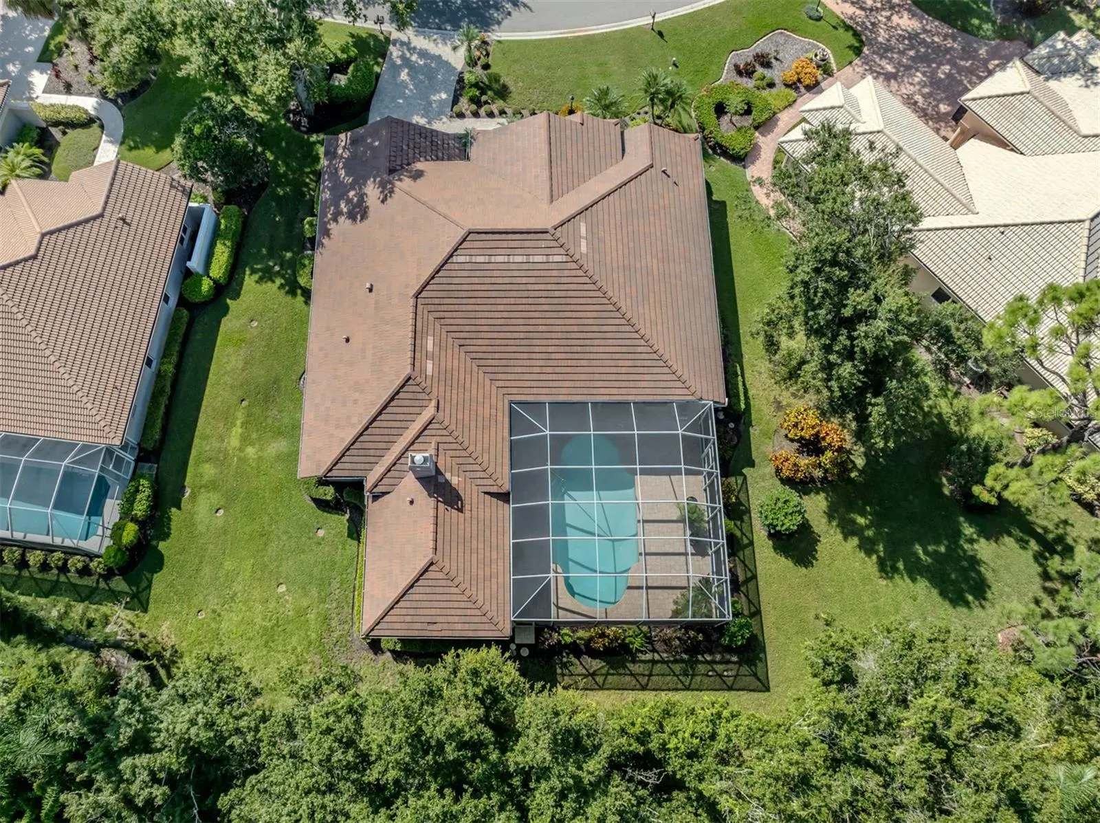 273 ROYAL OAK WAY