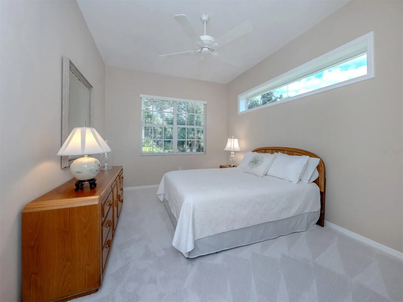 273 ROYAL OAK WAY