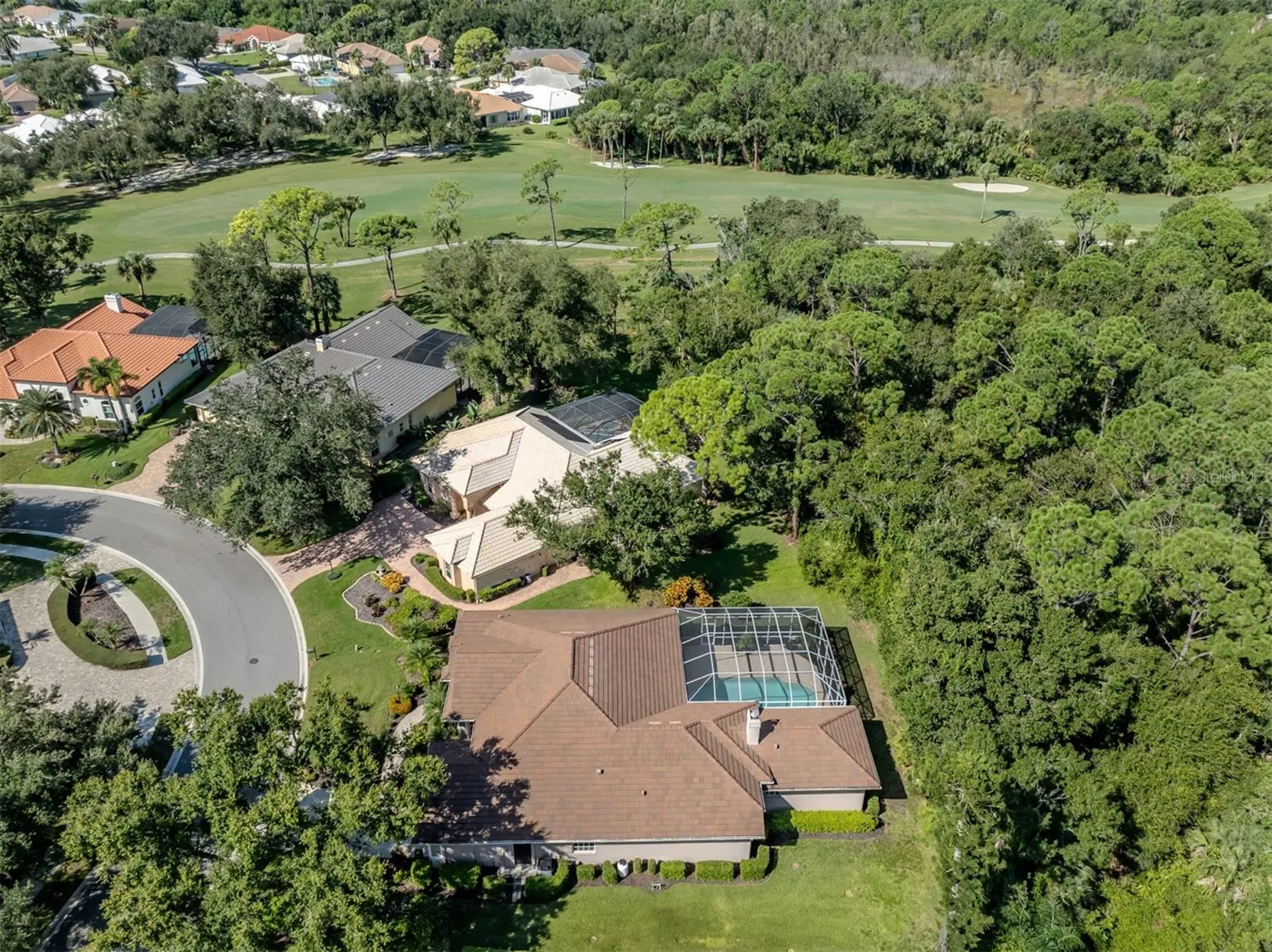273 ROYAL OAK WAY