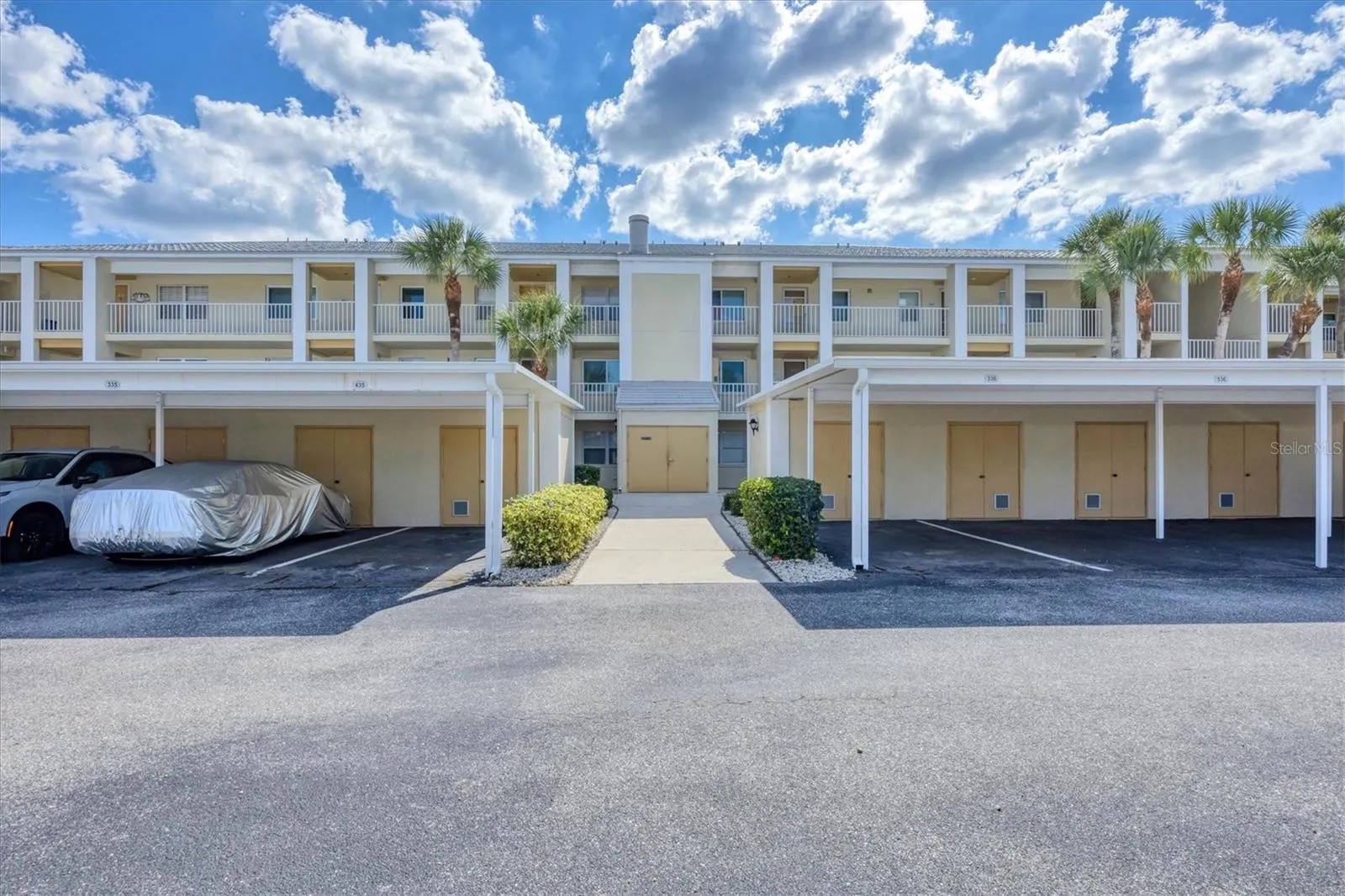 433 CERROMAR LN #330, #330