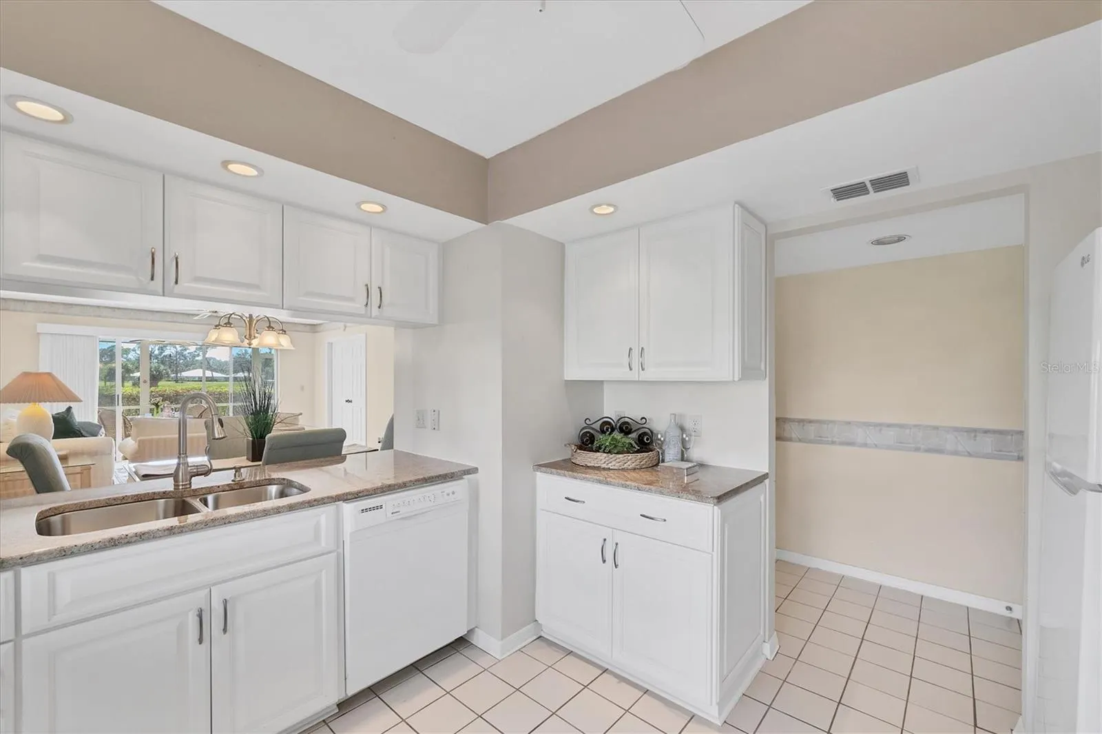 433 CERROMAR LN #330, #330