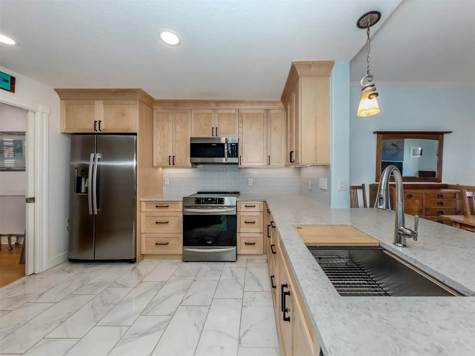 147 TAMPA AVE E #202, #202