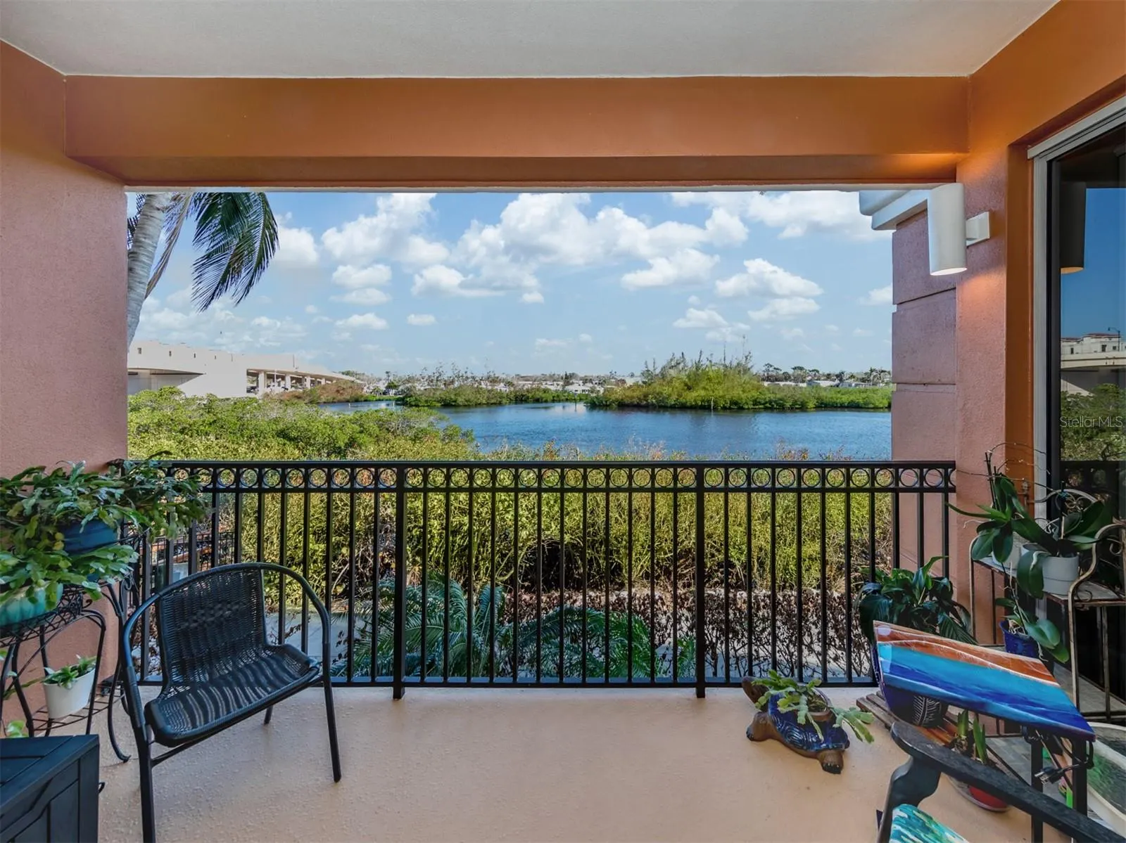 147 TAMPA AVE E #202, #202