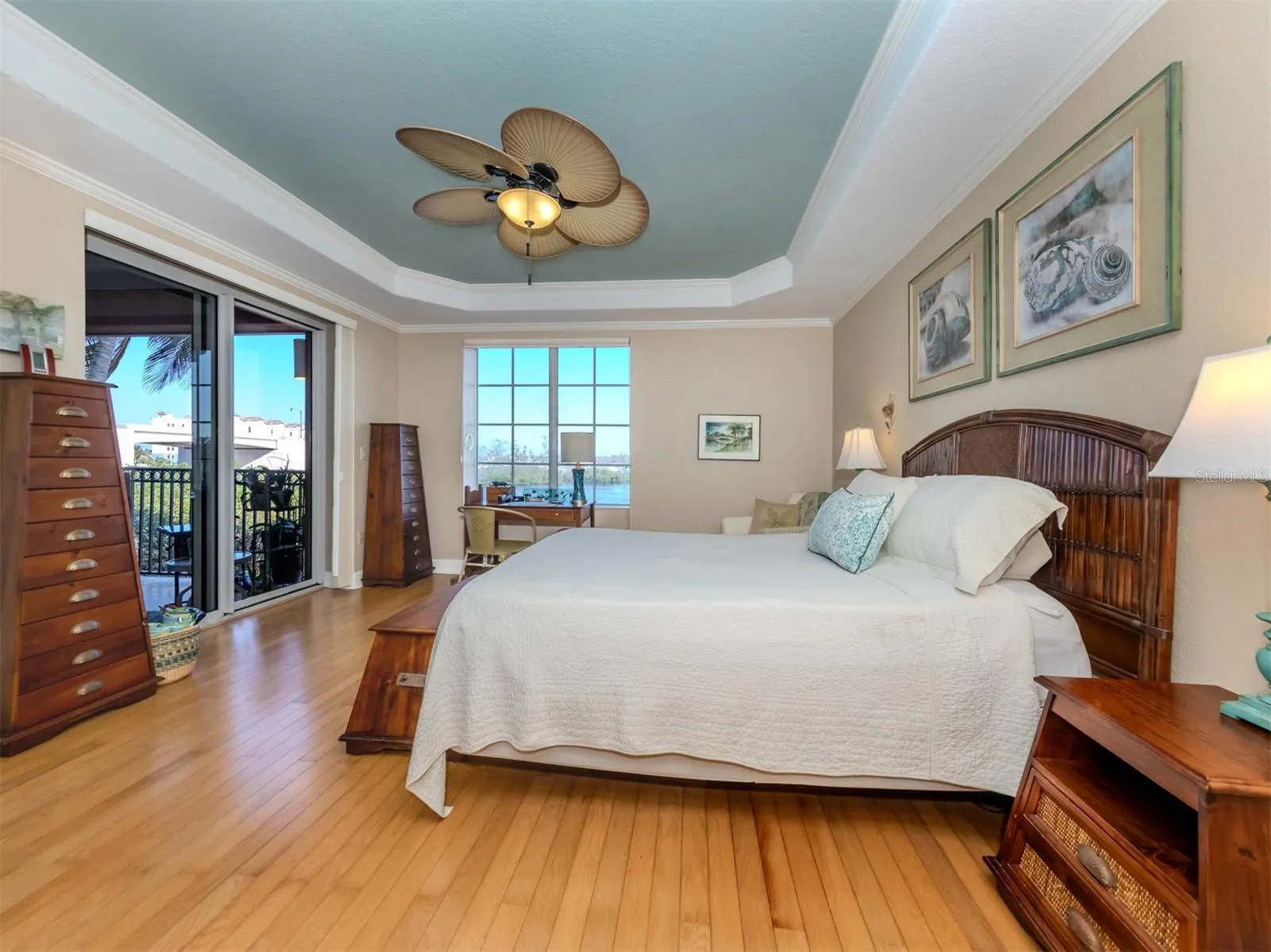 147 TAMPA AVE E #202, #202