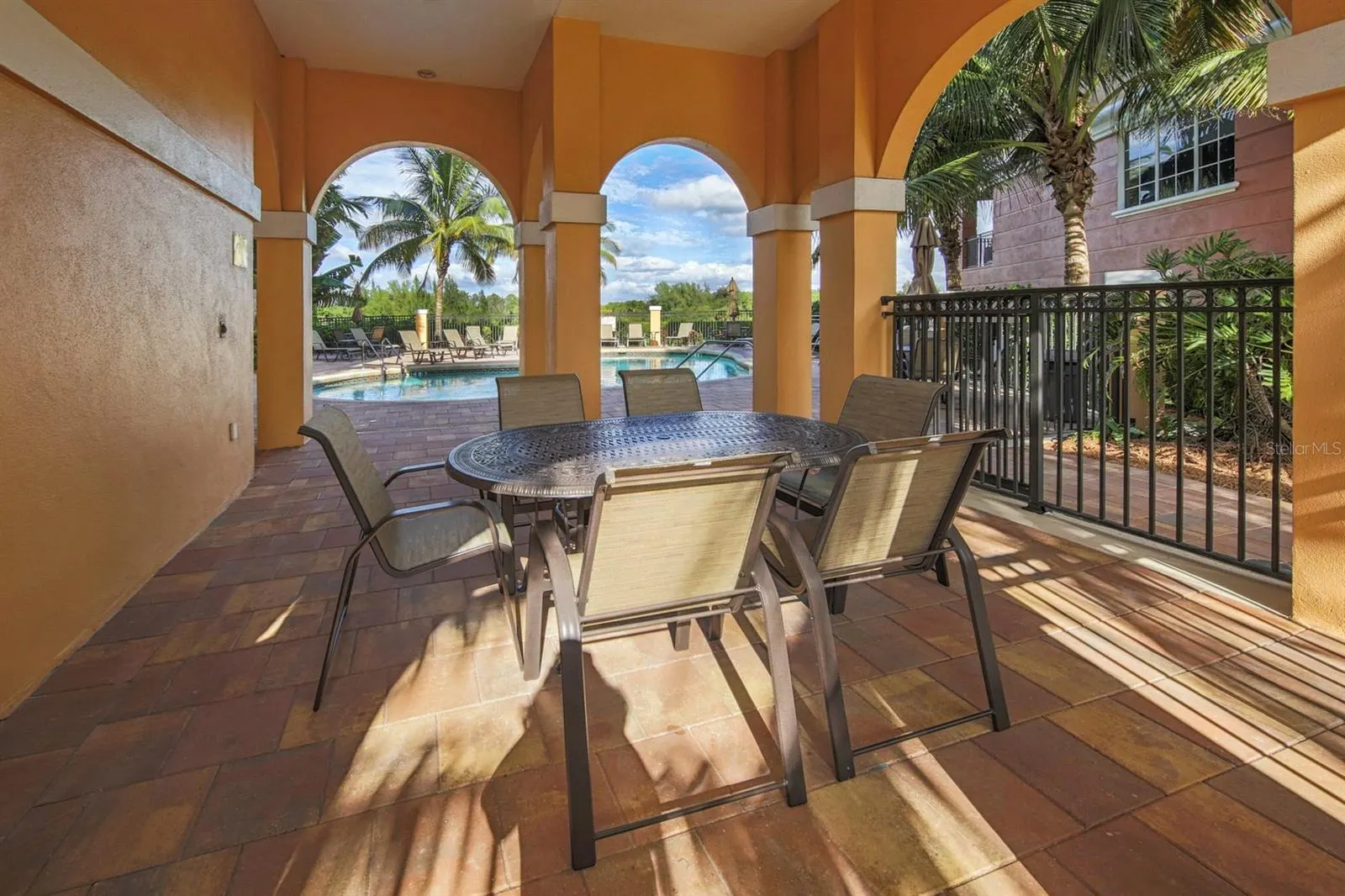 147 TAMPA AVE E #202, #202
