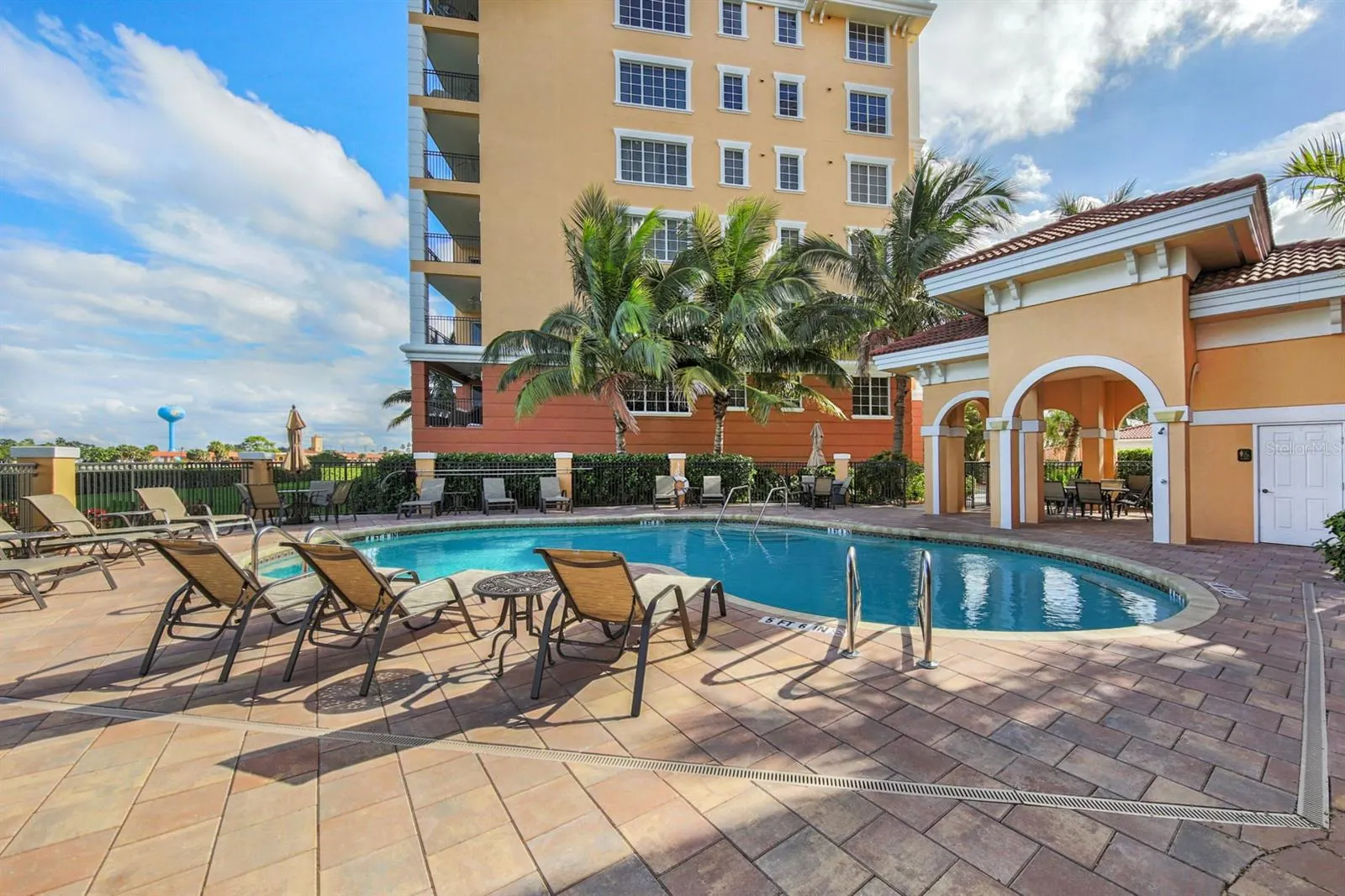 147 TAMPA AVE E #202, #202