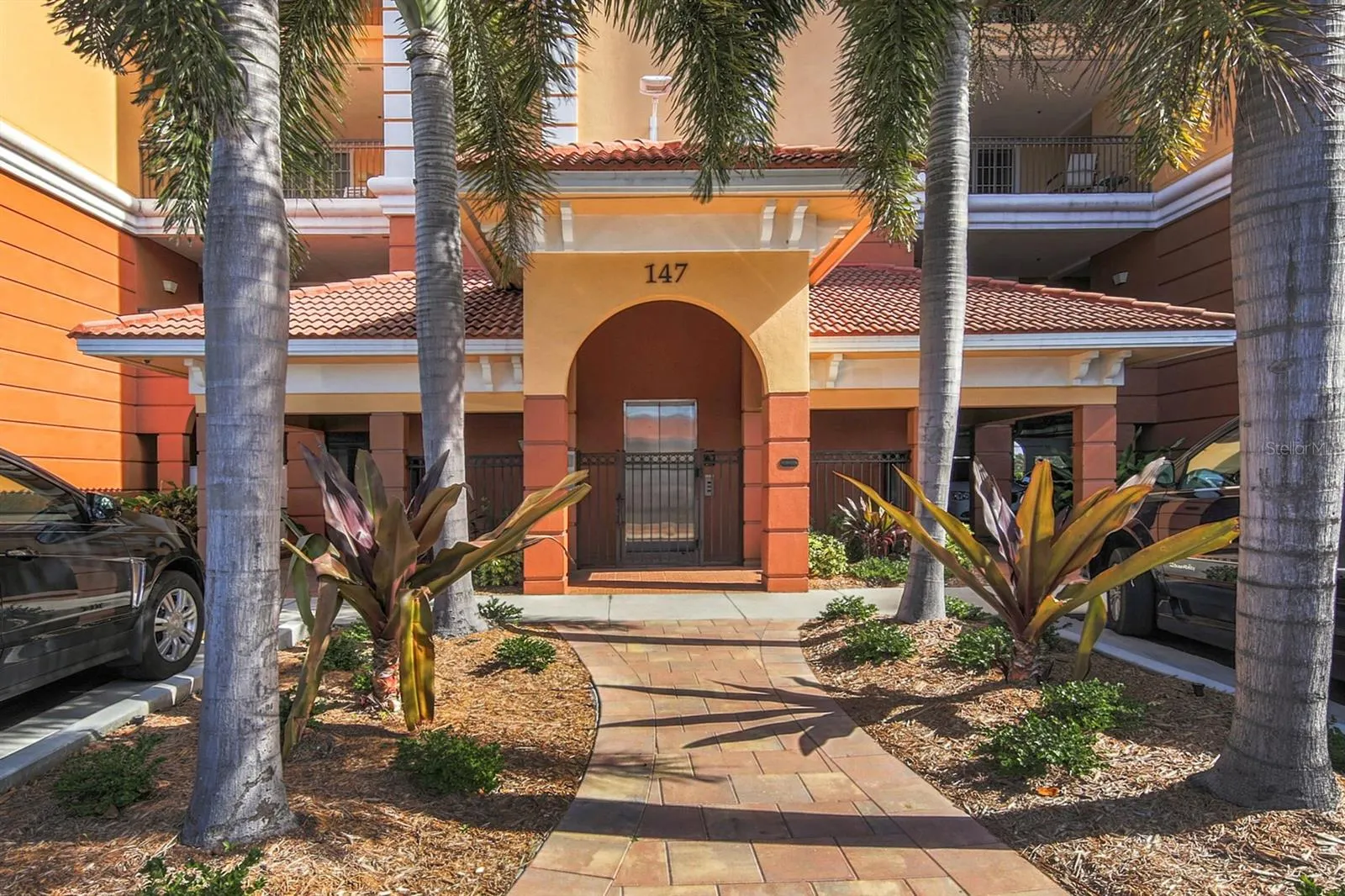 147 TAMPA AVE E #202, #202